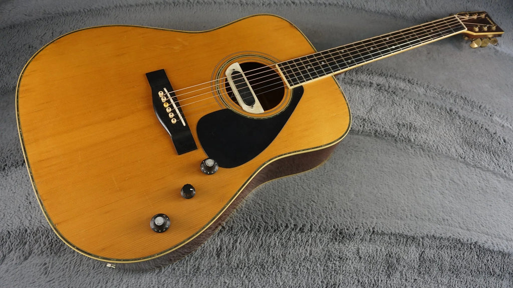 Yamaha FG-300D Japan Acoustic Guitar w/ Hard Case & Electronics