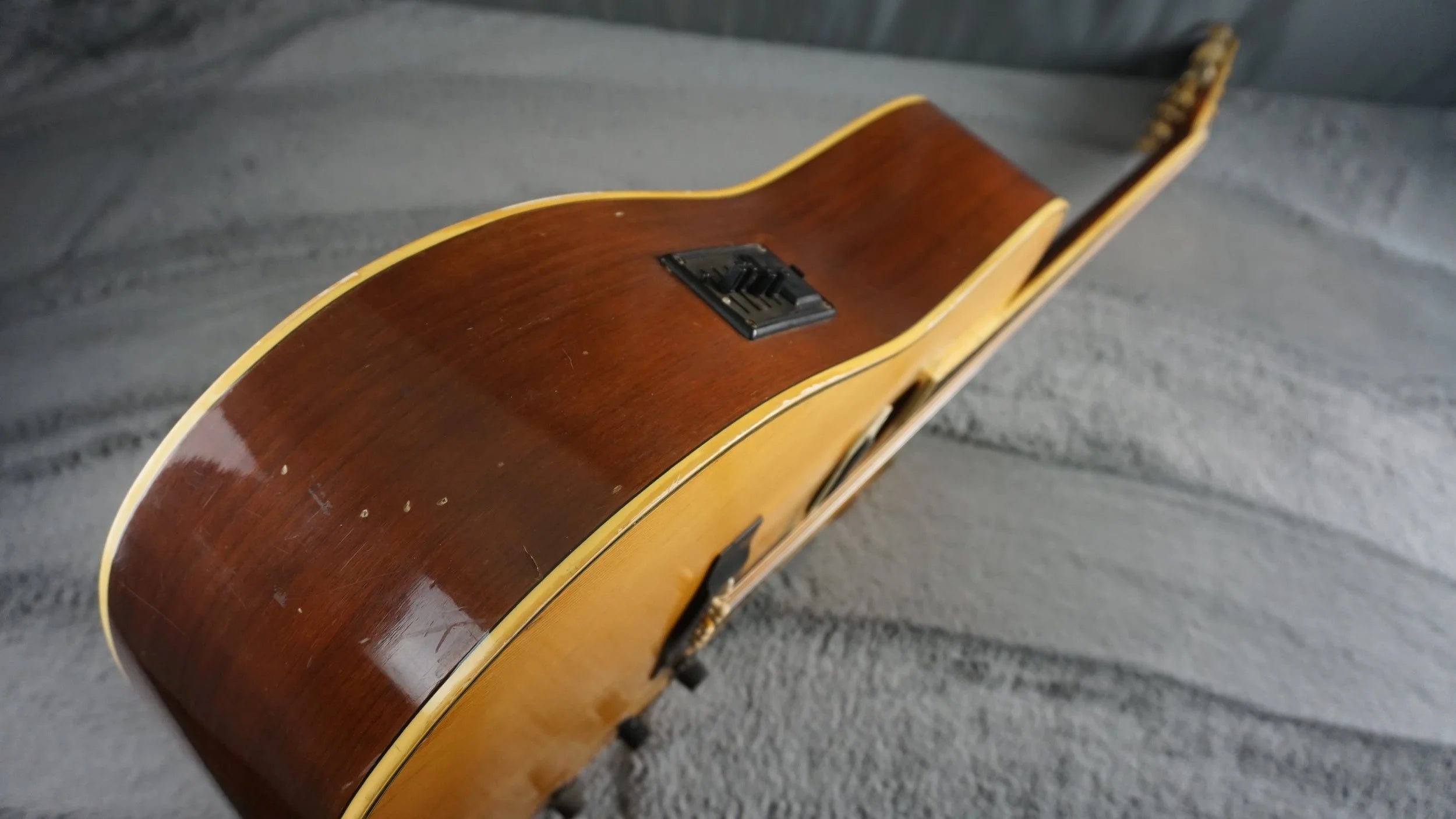 Yamaha FG-300D Japan Acoustic Guitar w/ Hard Case & Electronics