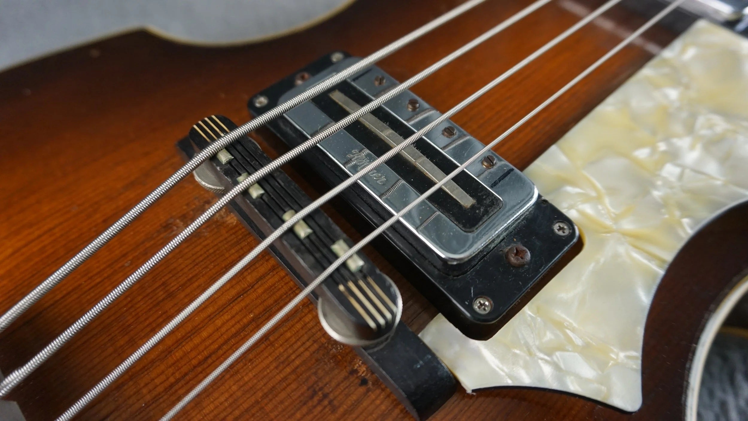 Hofner 500/1 Violin Bass 1967 w/ Case (Professionally Restored)