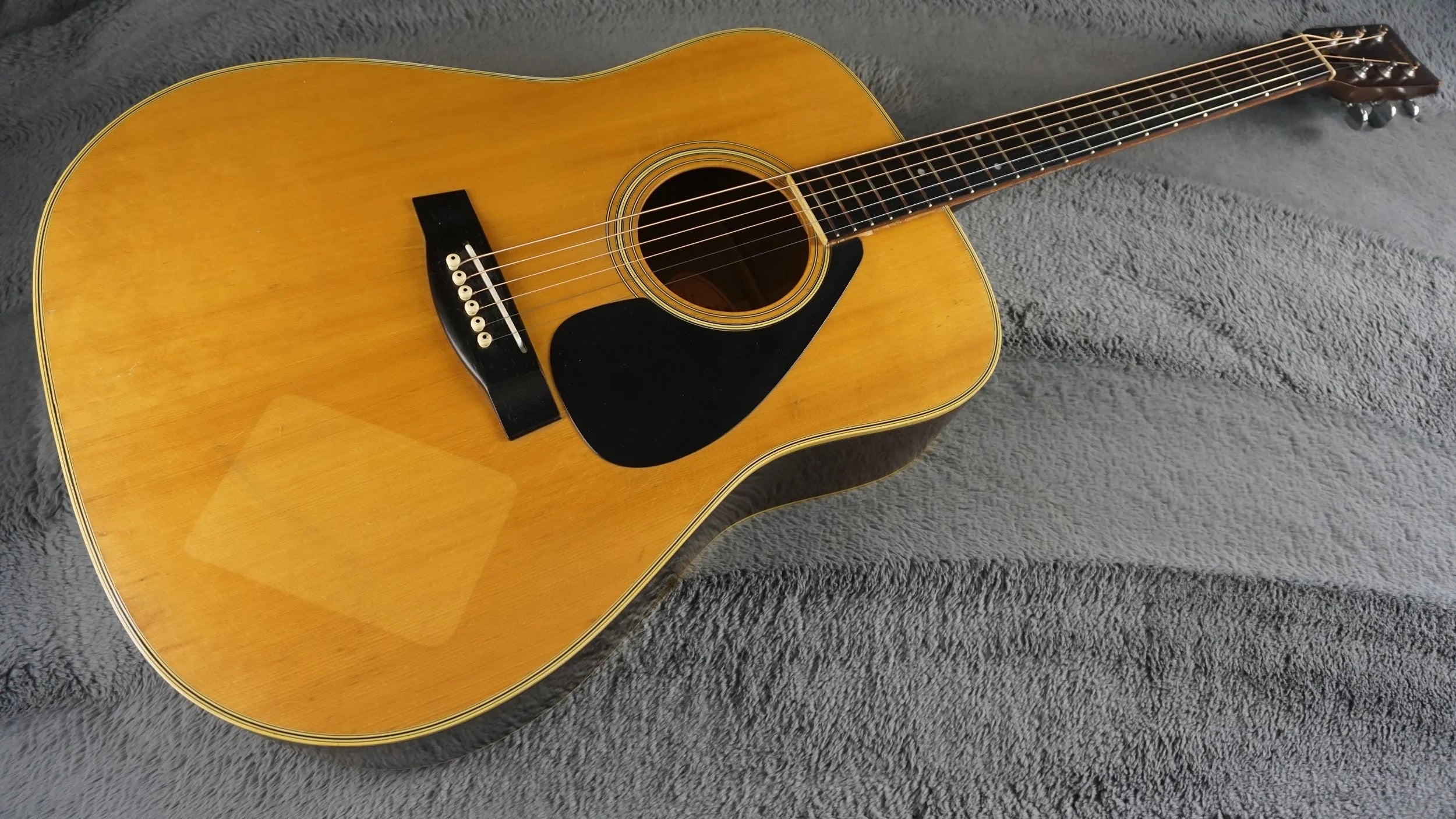 Yamaha FG-201B Japan Acoustic Guitar