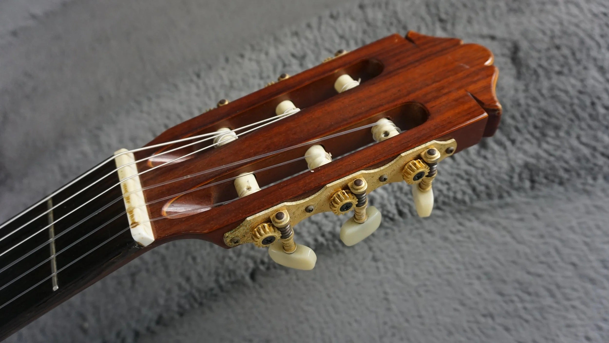 Yamaha GD-10C Custom Shop Grand Concert Guitar