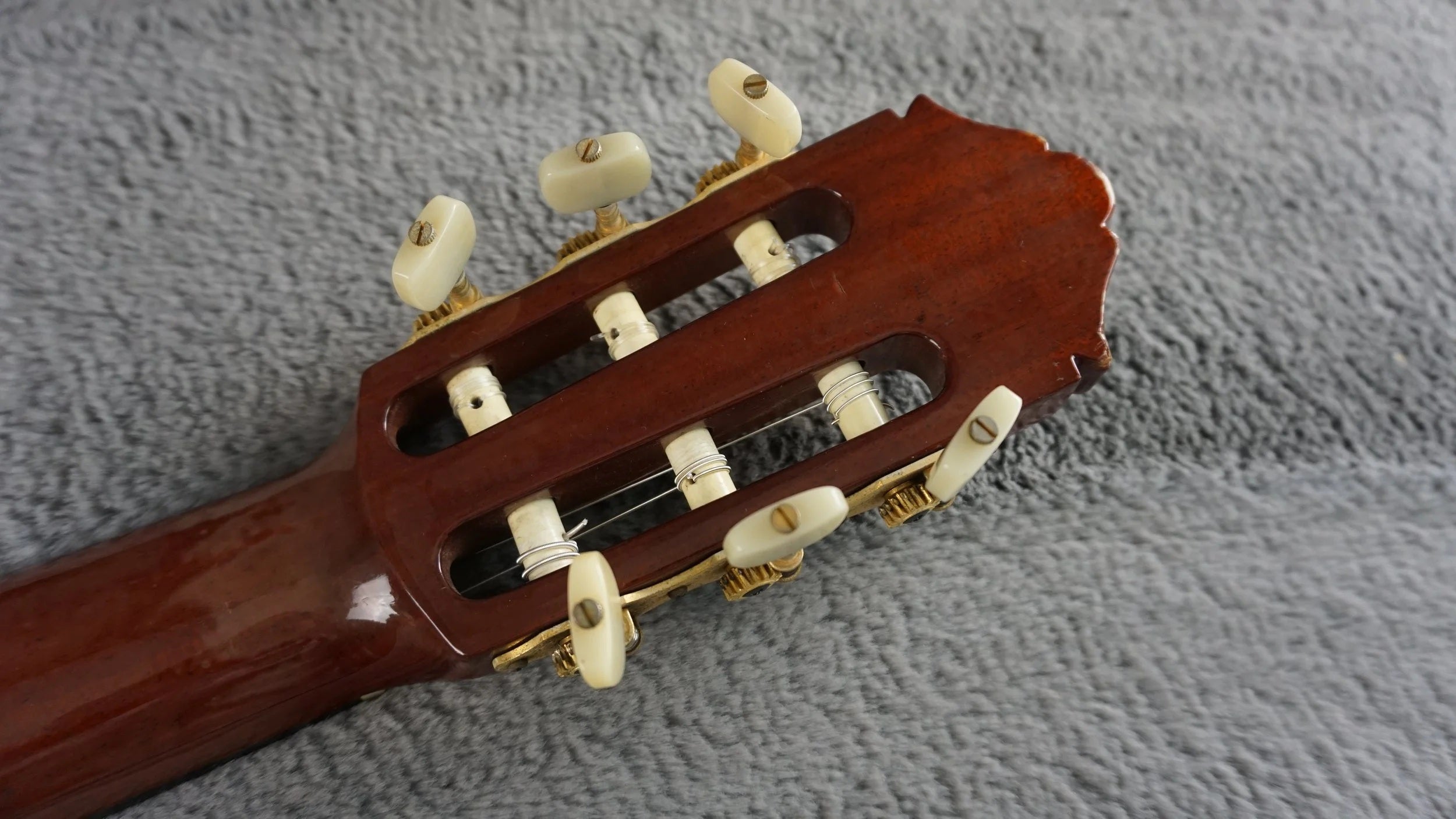 Yamaha GD-10C Custom Shop Grand Concert Guitar