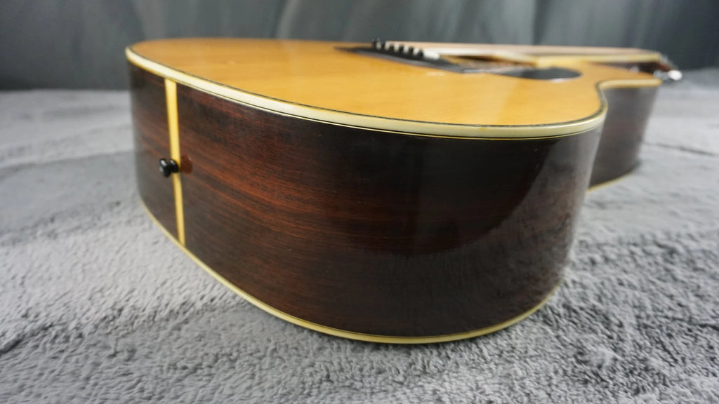 Morris W-30 Japan Acoustic Guitar w/ Hard Case