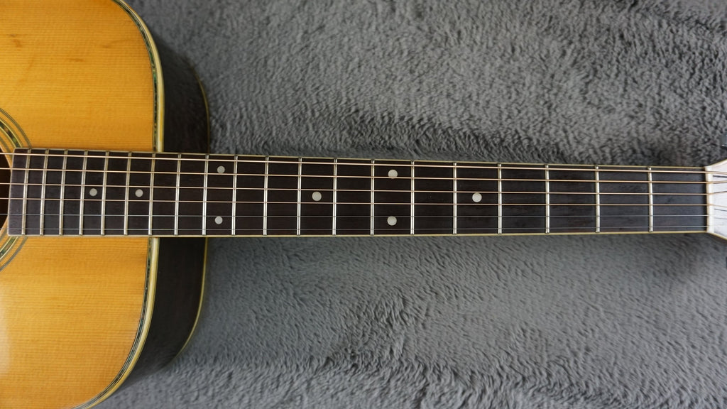 Morris W-30 Japan Acoustic Guitar w/ Hard Case