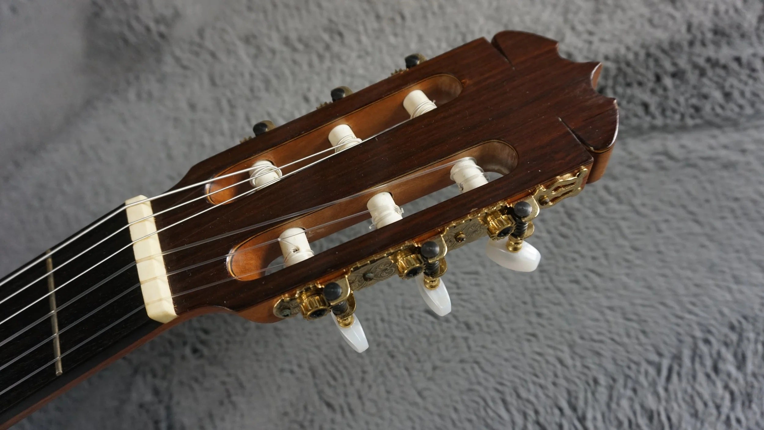 T. Matsuoka M50 Japan Classical Guitar w/ Hard Case