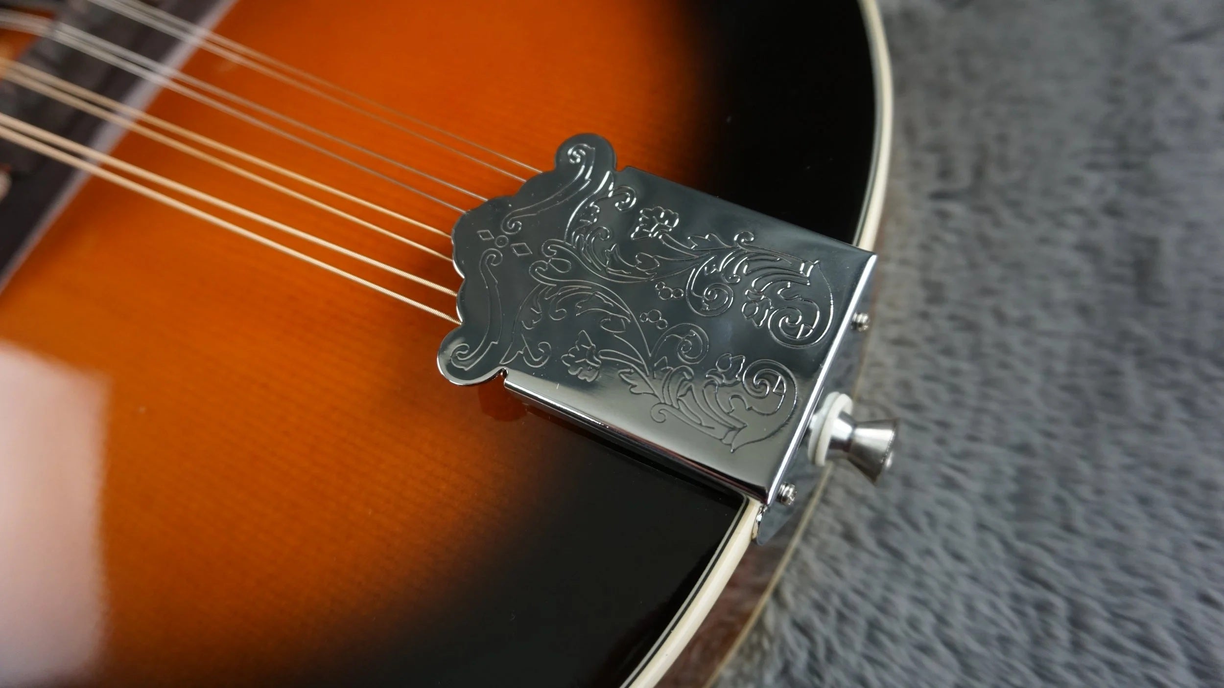 Aria AM-20 Japan Mandolin w/ Hard Case