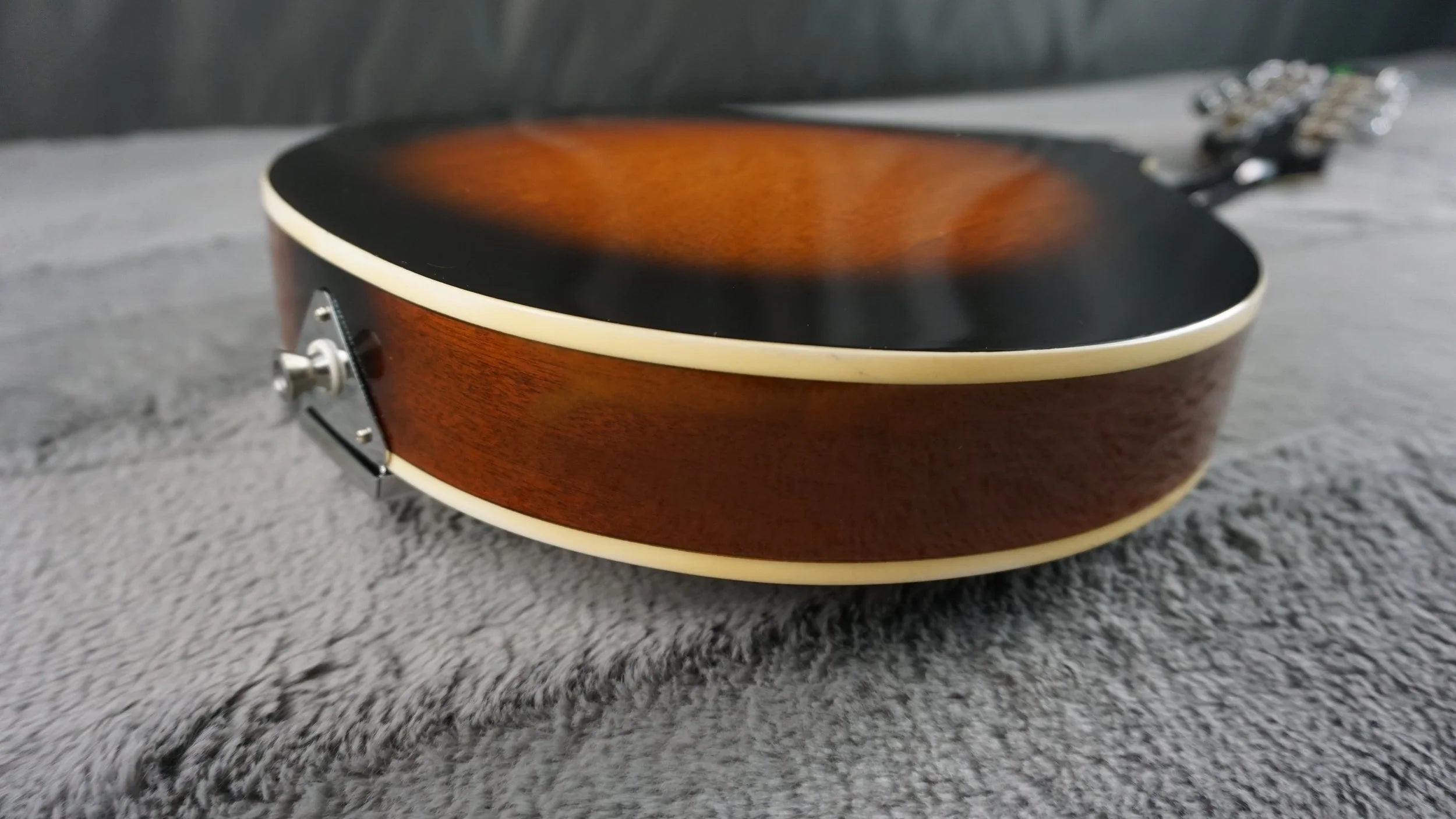Aria AM-20 Japan Mandolin w/ Hard Case