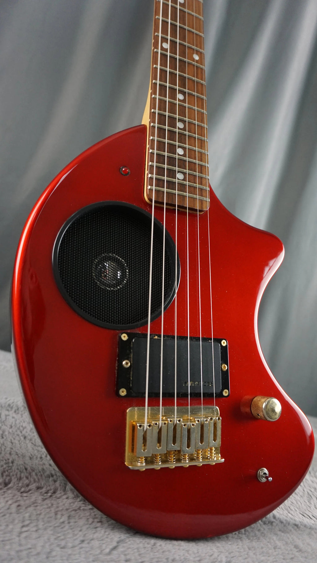 Fernandes ZO-3 Electric Guitar w/ Built-In Speaker, Gig Bag – Red – Made in Japan