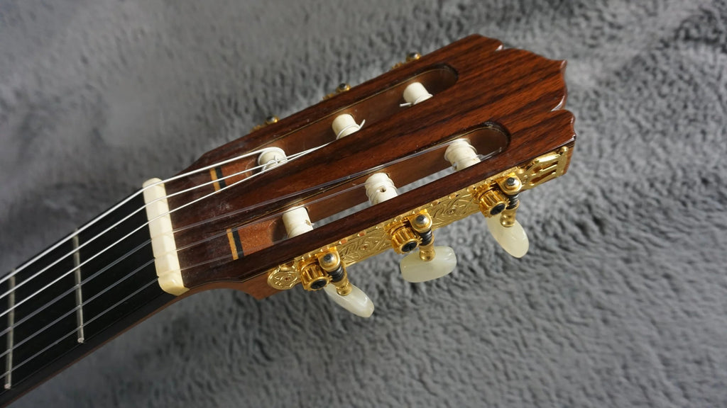 Kuniyoshi Matsui M-12 1987 Classical Guitar – Handbuilt in Japan – Solid Top – Original Case
