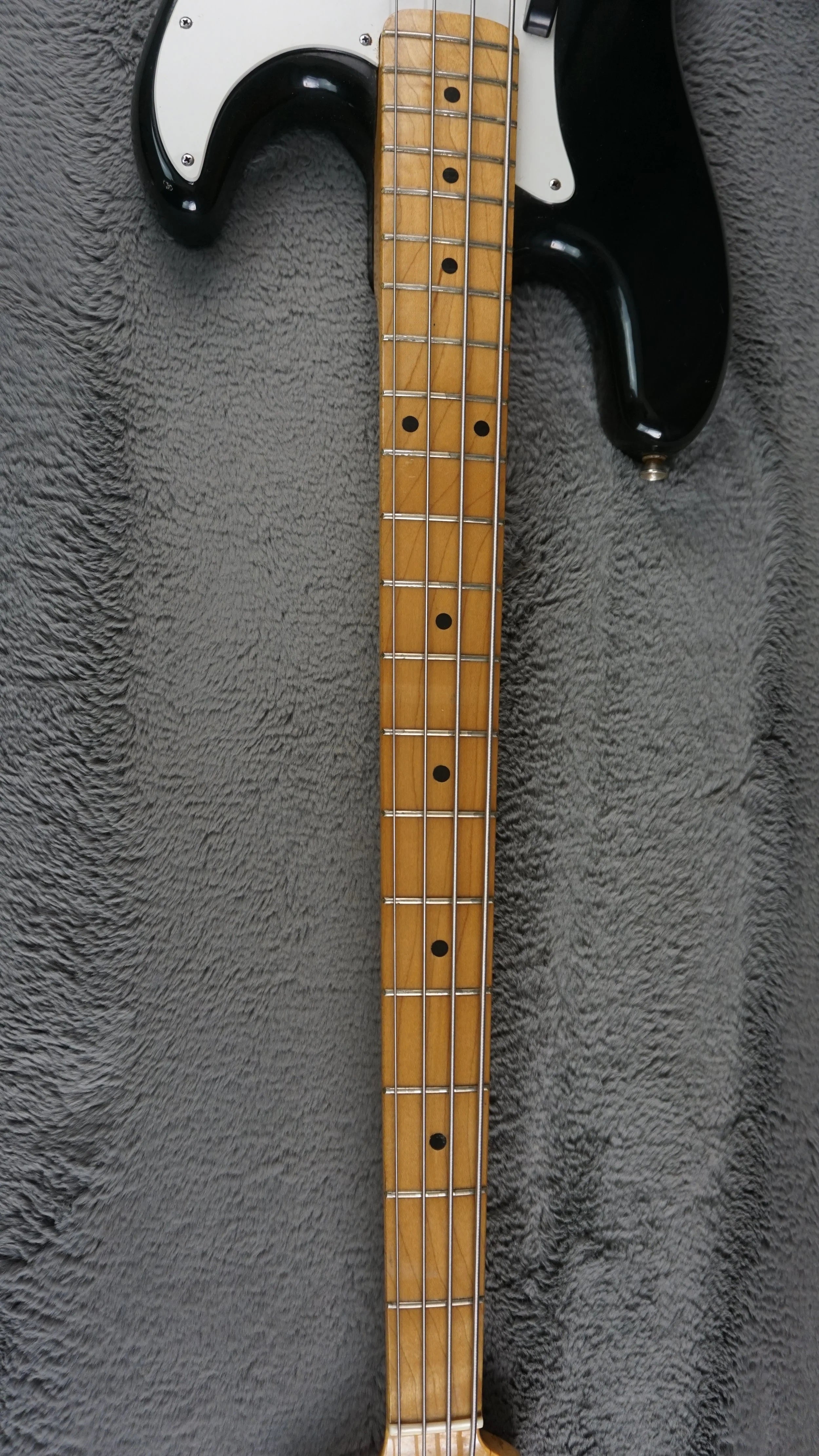 Fresher Personal Bass MIJ Precision-Style Bass Black w/ Maple Neck