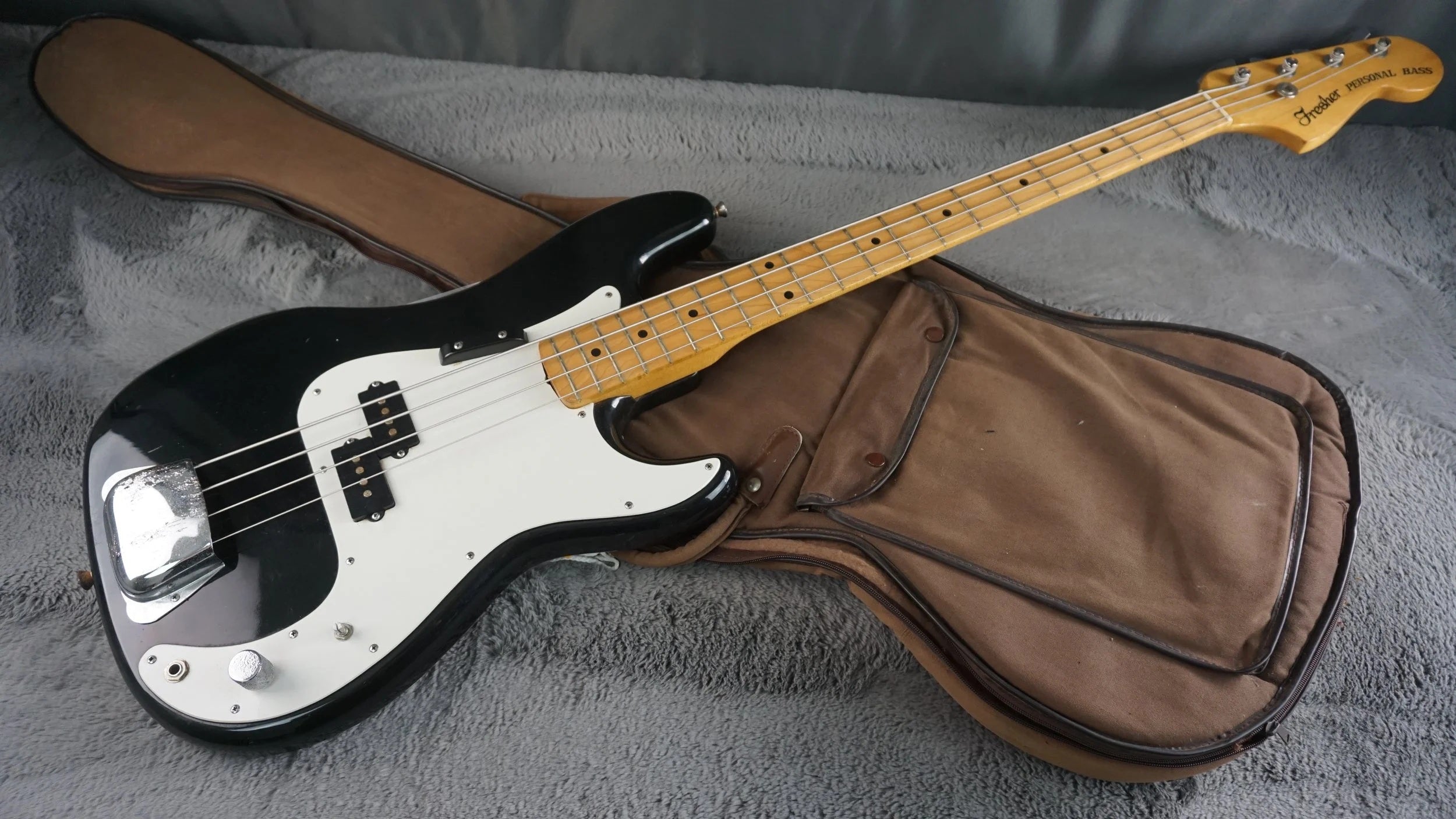 Fresher Personal Bass MIJ Precision-Style Bass Black w/ Maple Neck