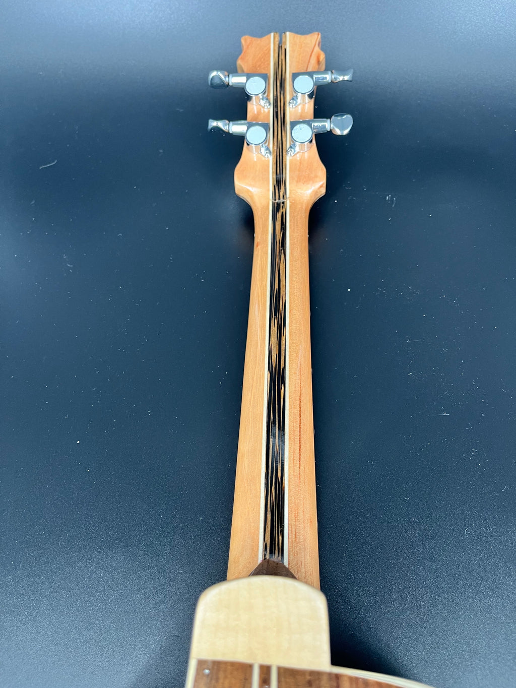 Summit Handmade Spruce / Mahogany Tenor Ukulele 2024