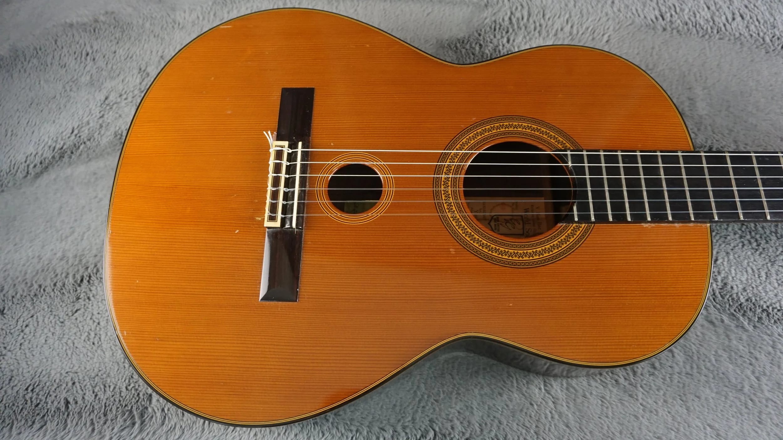 World Sound Model 500 Relative Sound Hole System Japan Classical