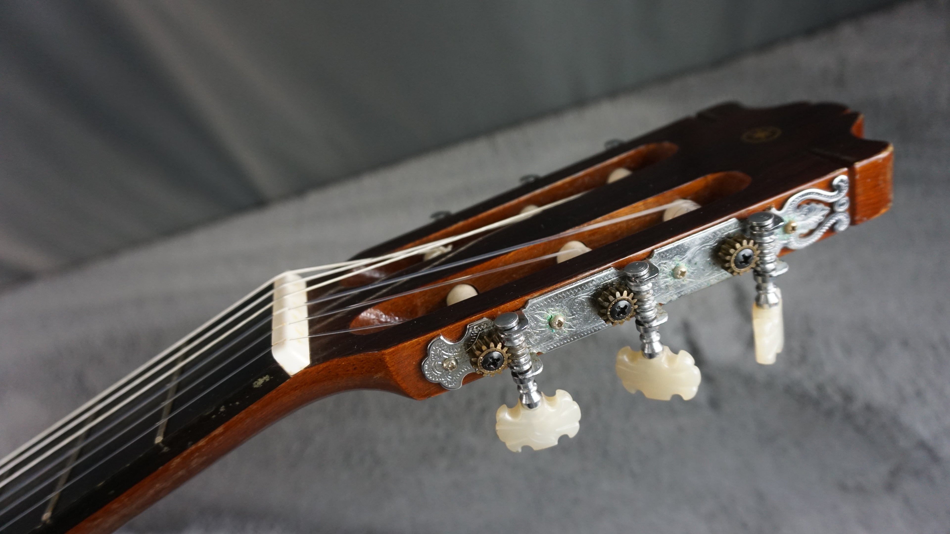 Yamaha C-180 Japan Classical Guitar
