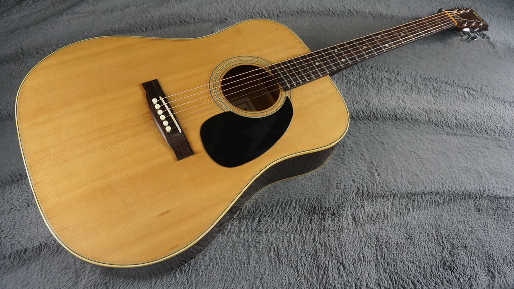 Morris W-18 Japan Acoustic Guitar
