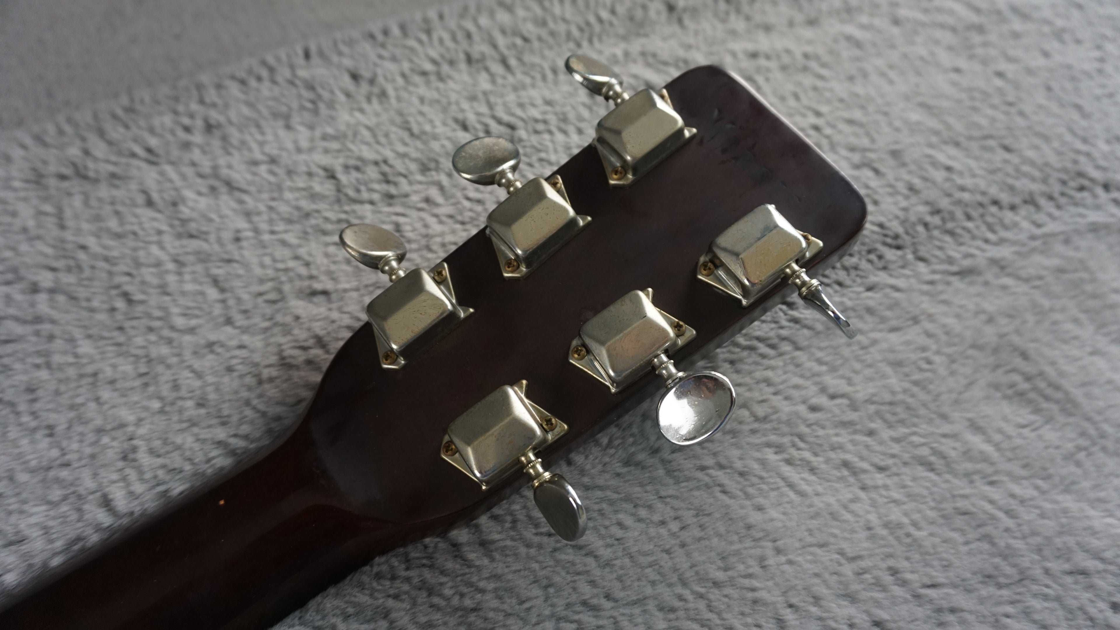 Morris W-18 Japan Acoustic Guitar