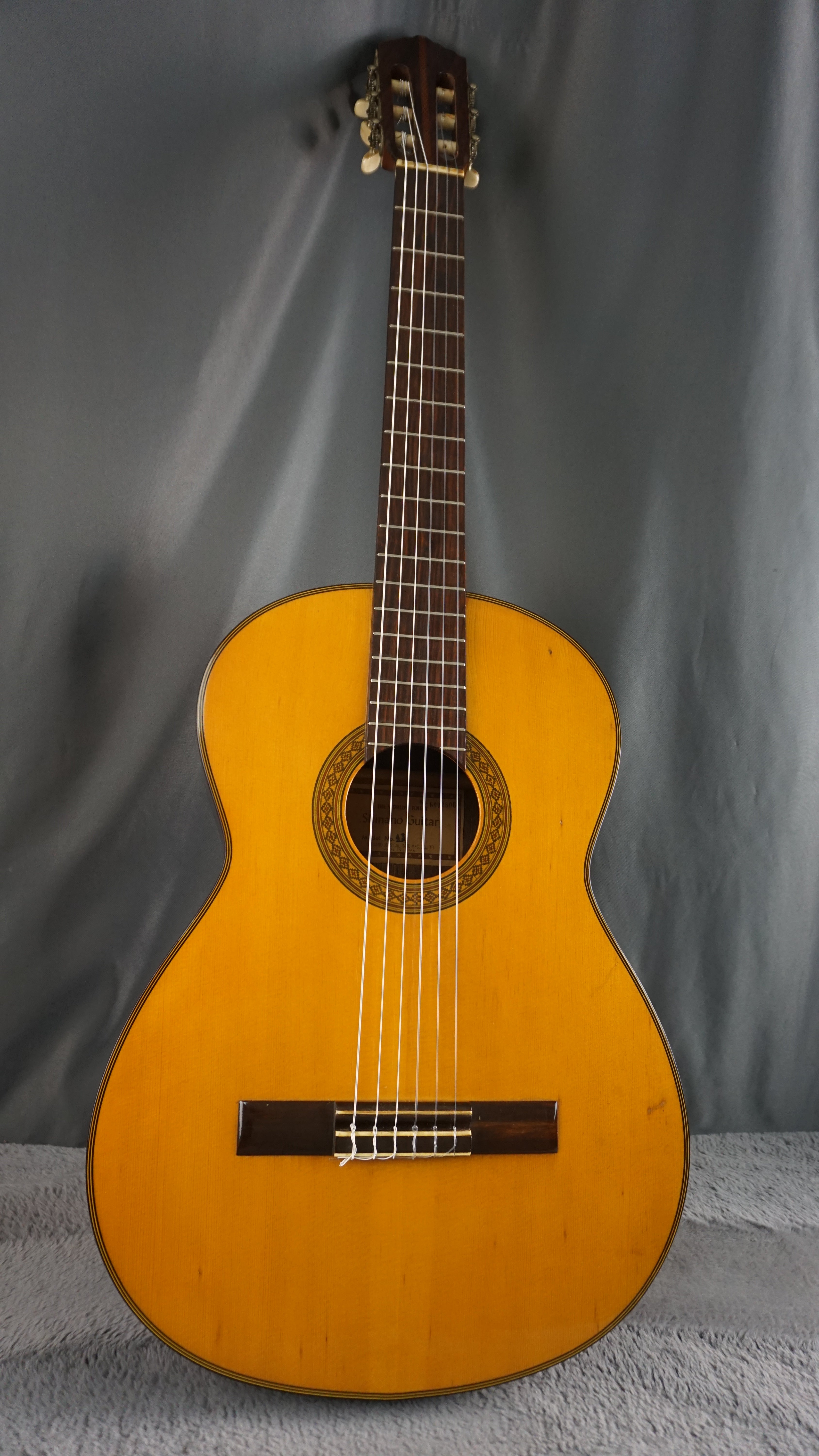 Shinano No. 43 Japan Classical Guitar w/ Hard Case