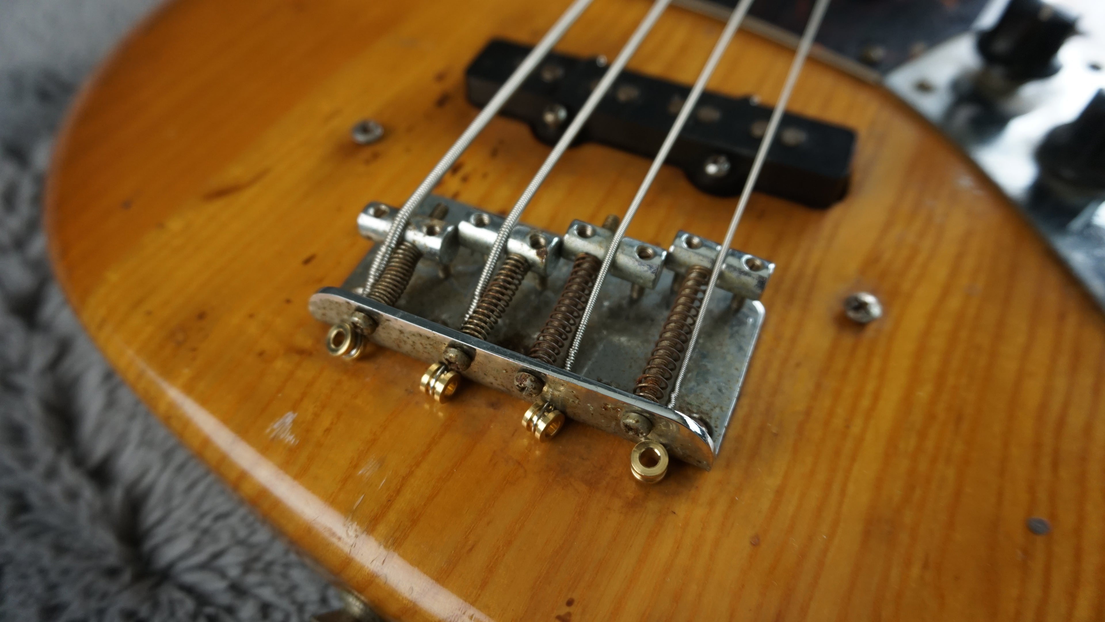 Hisonus Excellent Bass - Jazz Style Natural