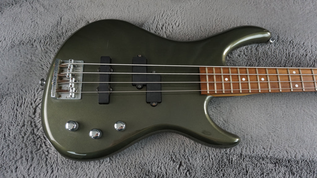 Charvel PJ Bass