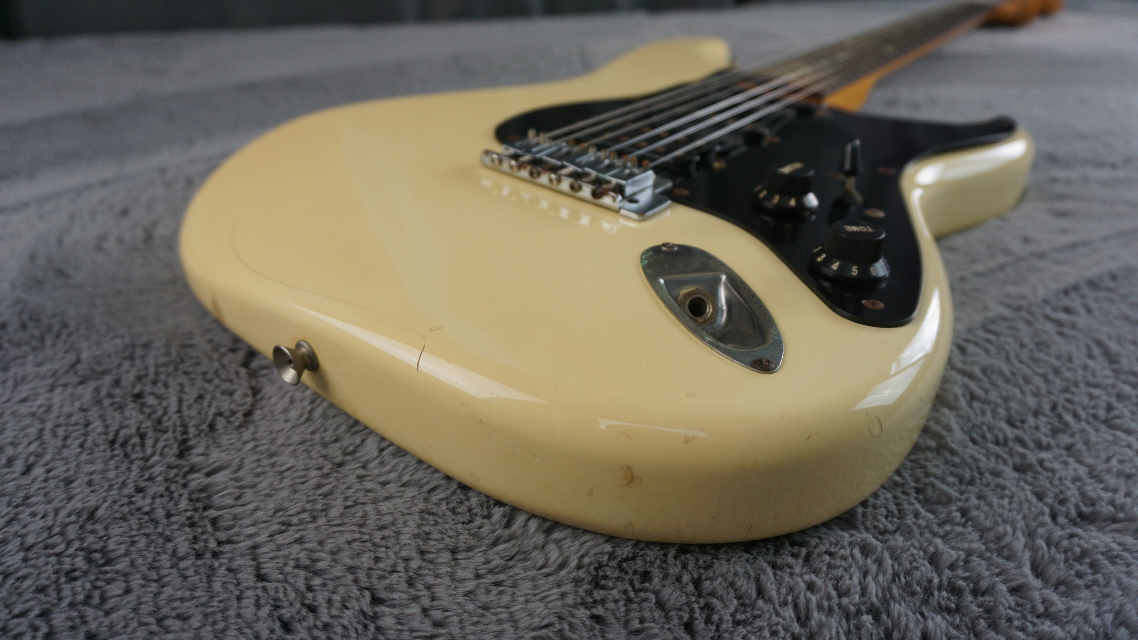 Fender Stratocaster 1984 - 1987 - White Japan
