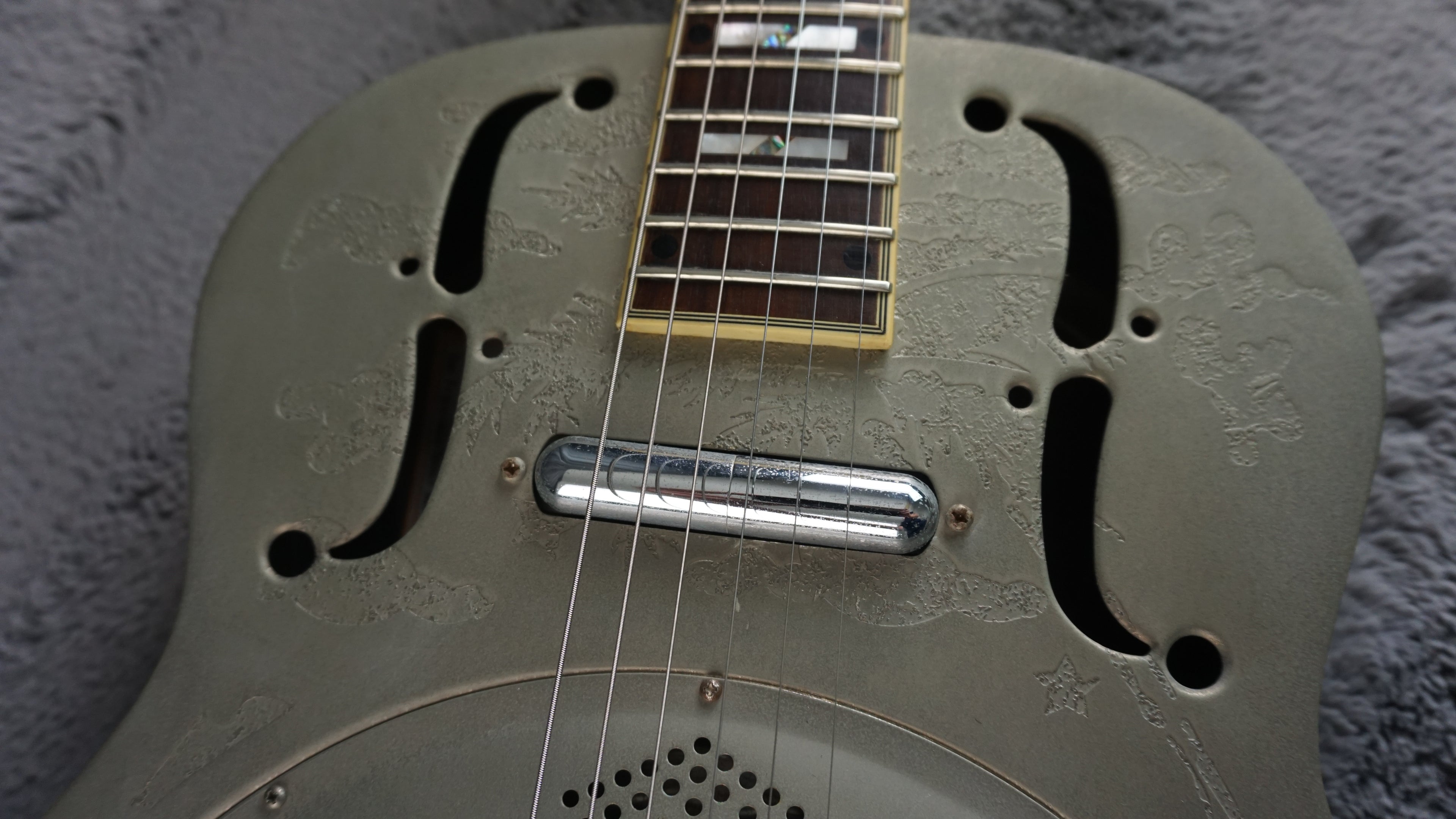 Gill Tone Resonator Japan Rare w/ Original Hard Case