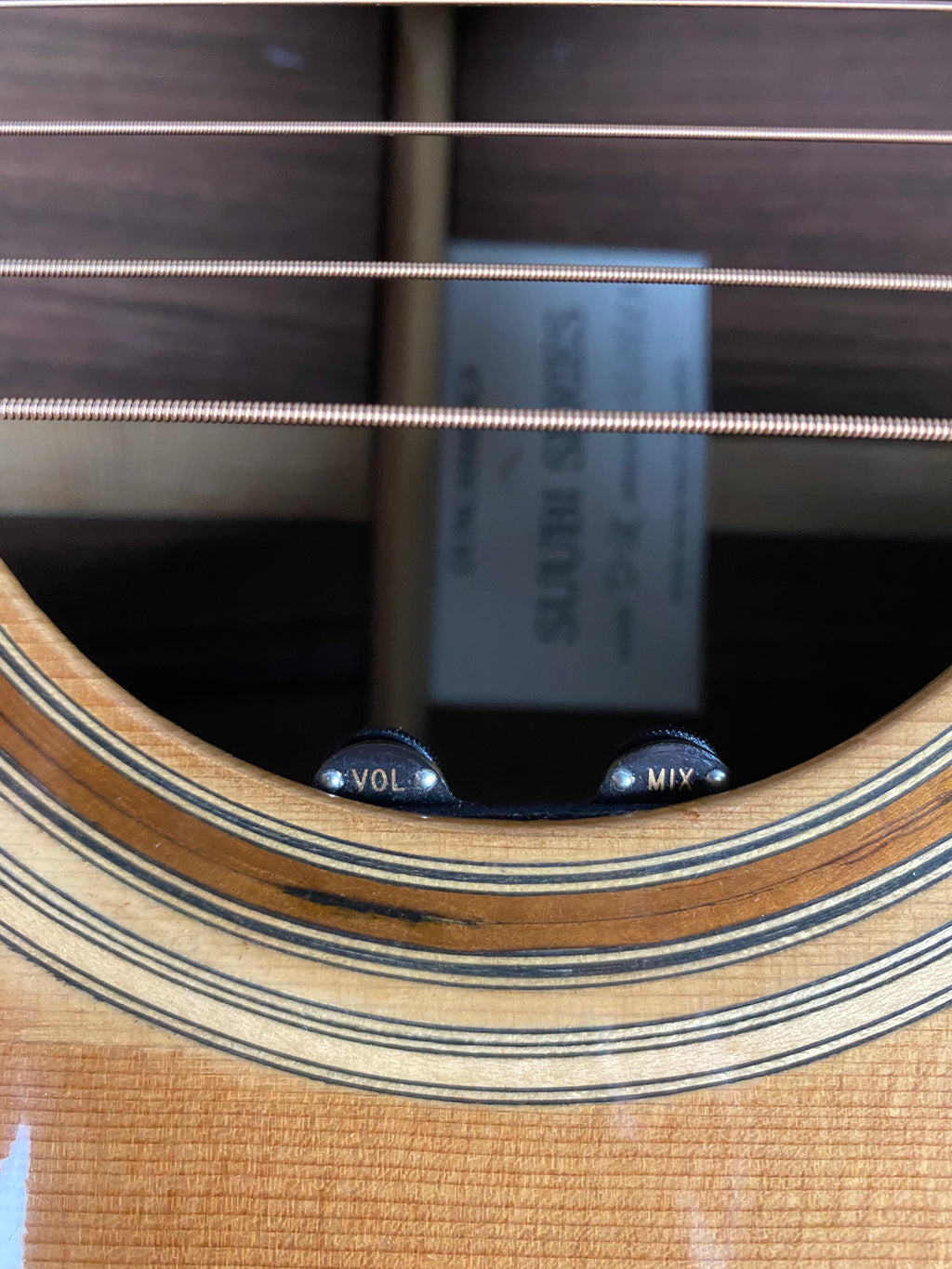 Duncan Africa D-SR Suubi Series Handmade LR Baggs  Solid Wood
