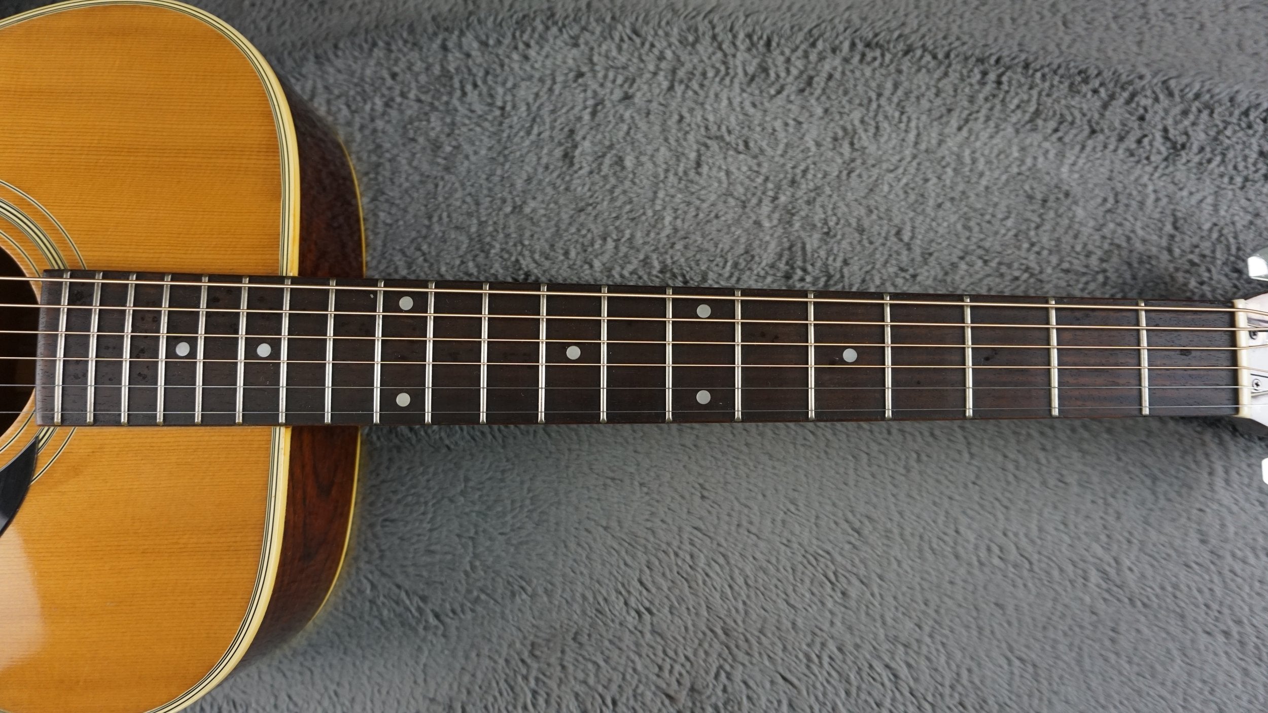 Morris F-18 Japan Folk Acoustic Guitar