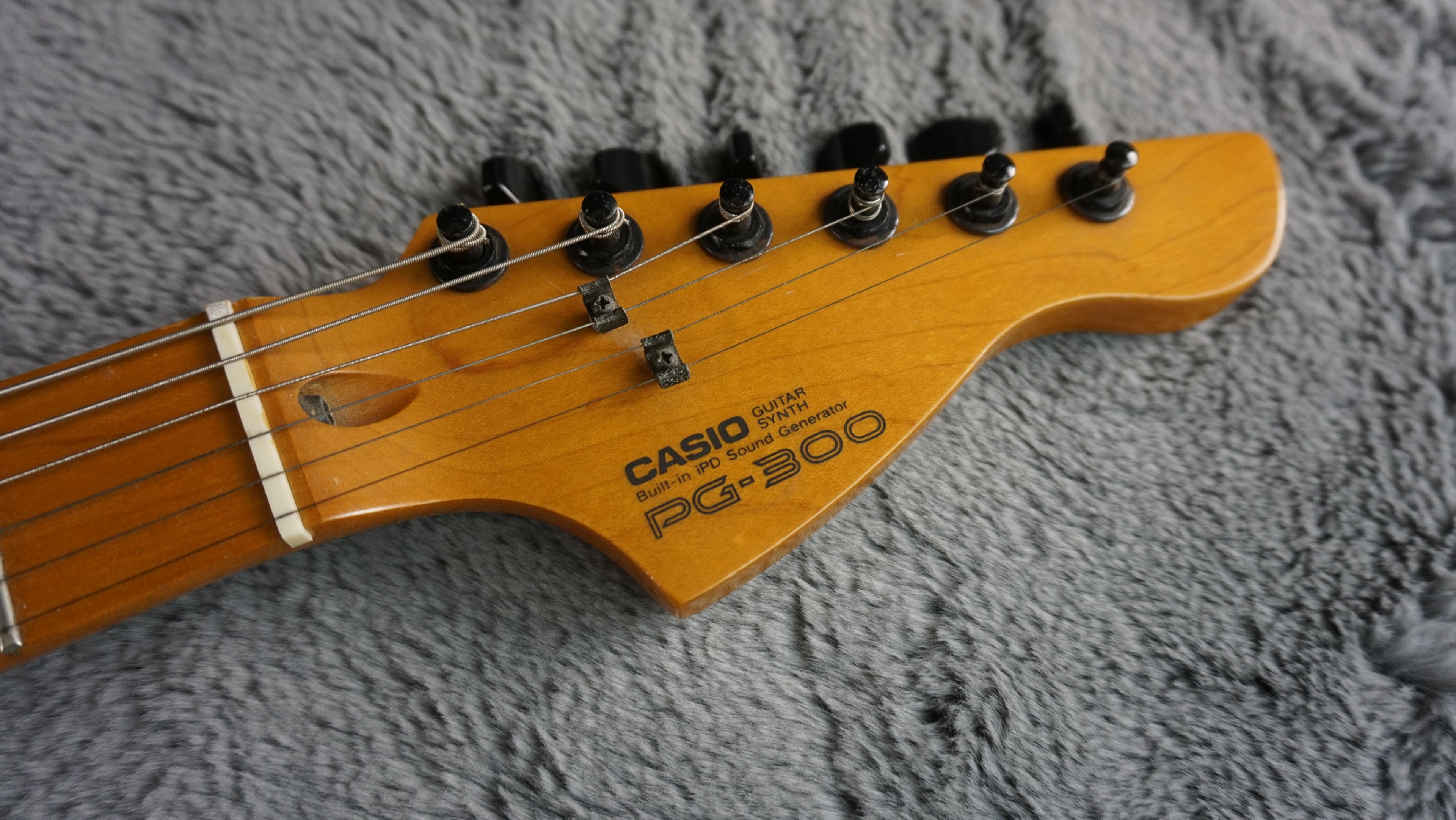 Casio PG-300 Refurbished MIDI Guitar 1980s - Red Burst