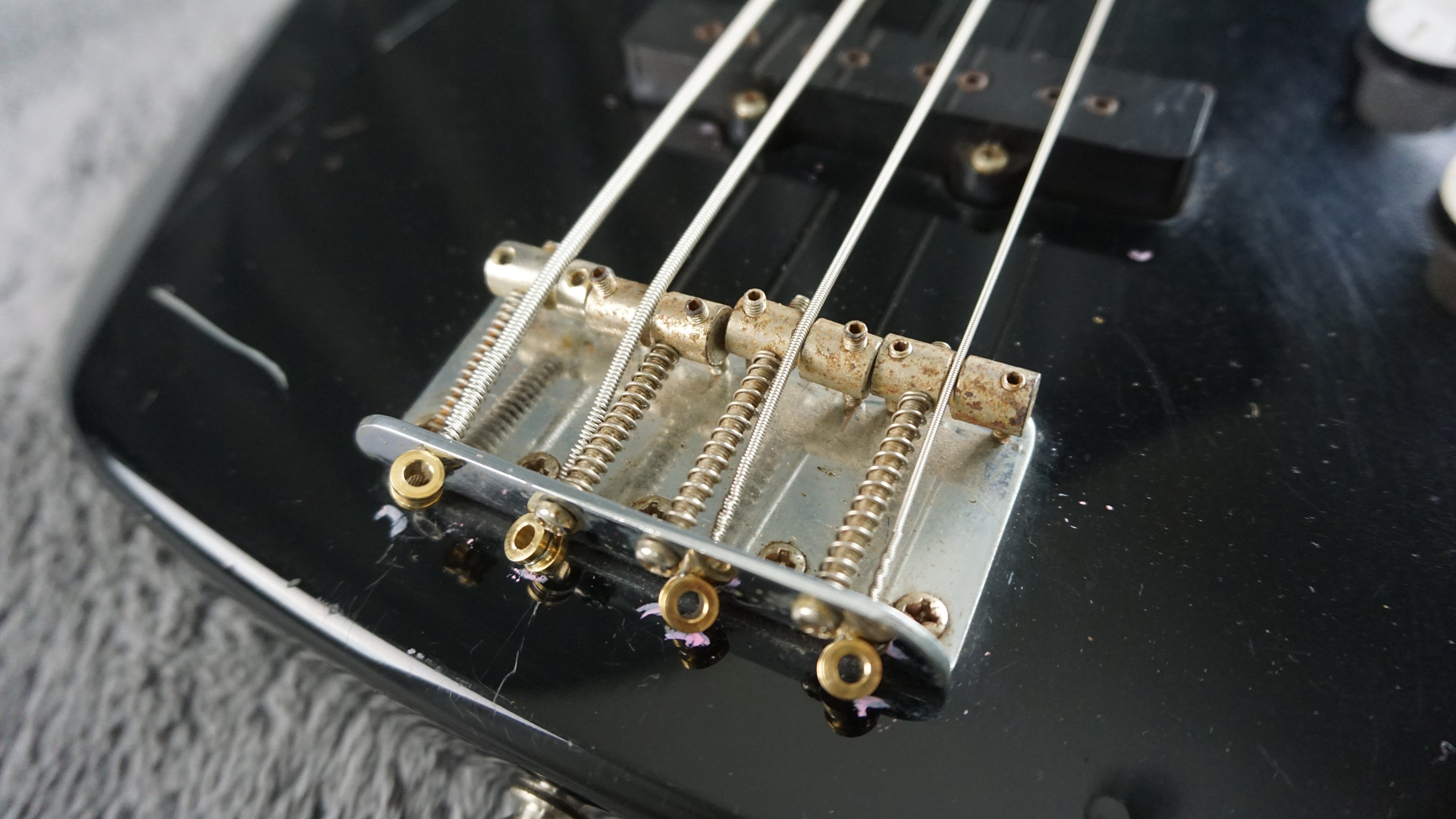 Fernandes Limited Edition - Black Japan 4-String PJ Bass
