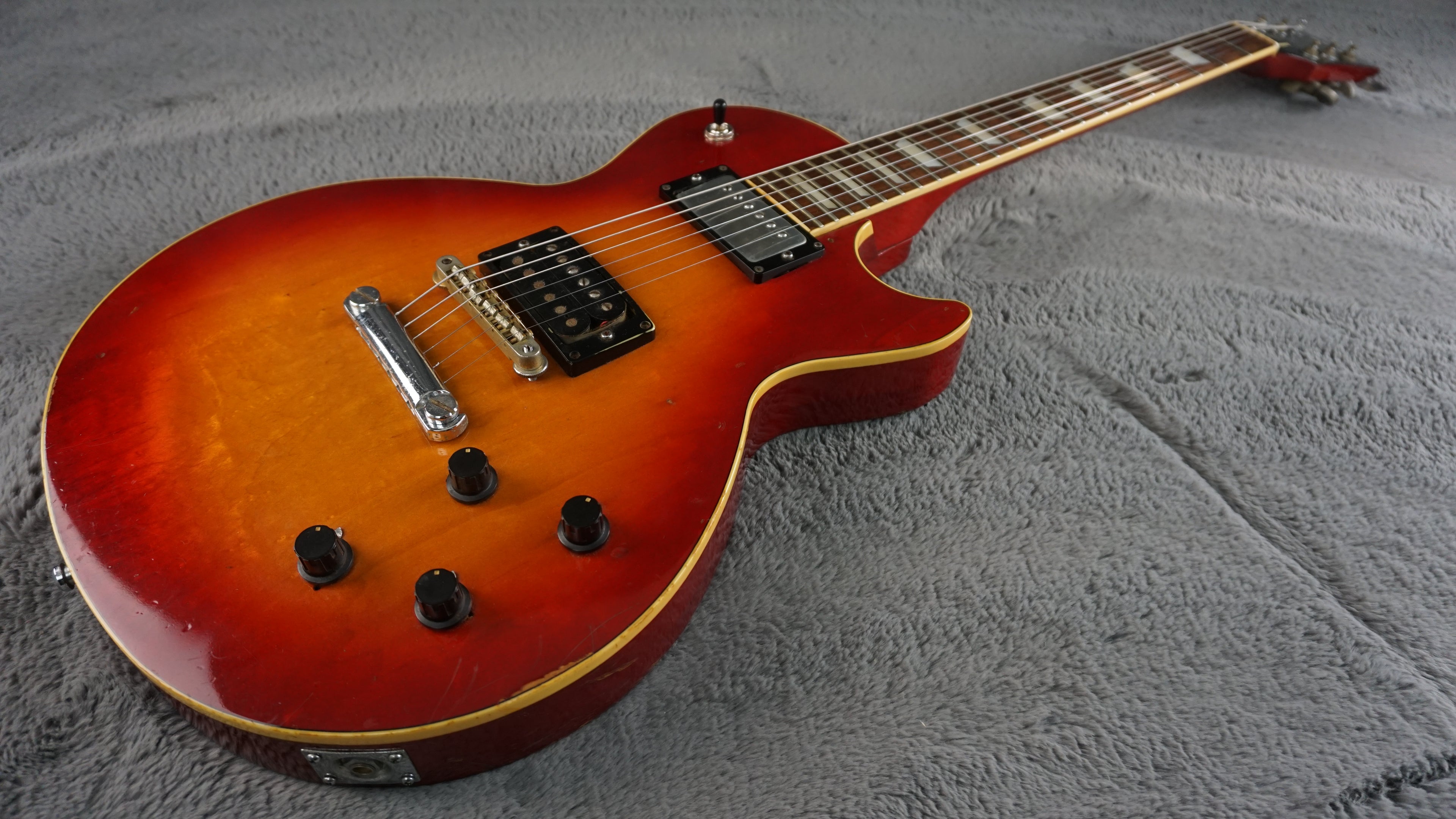 Yamaha SL 380 Studio Lord - Sunburst Les Paul