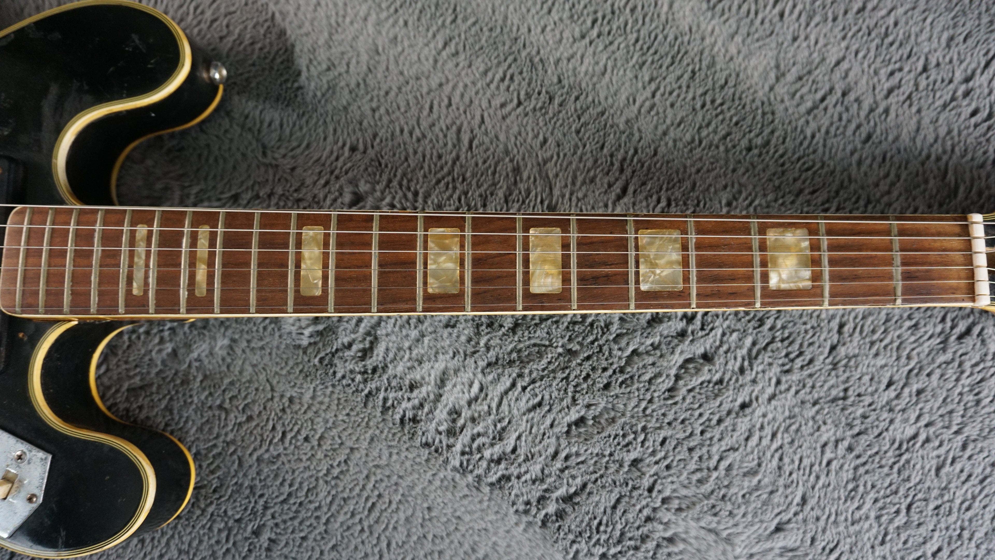 Greco Semi Hollow Body - Black Japan