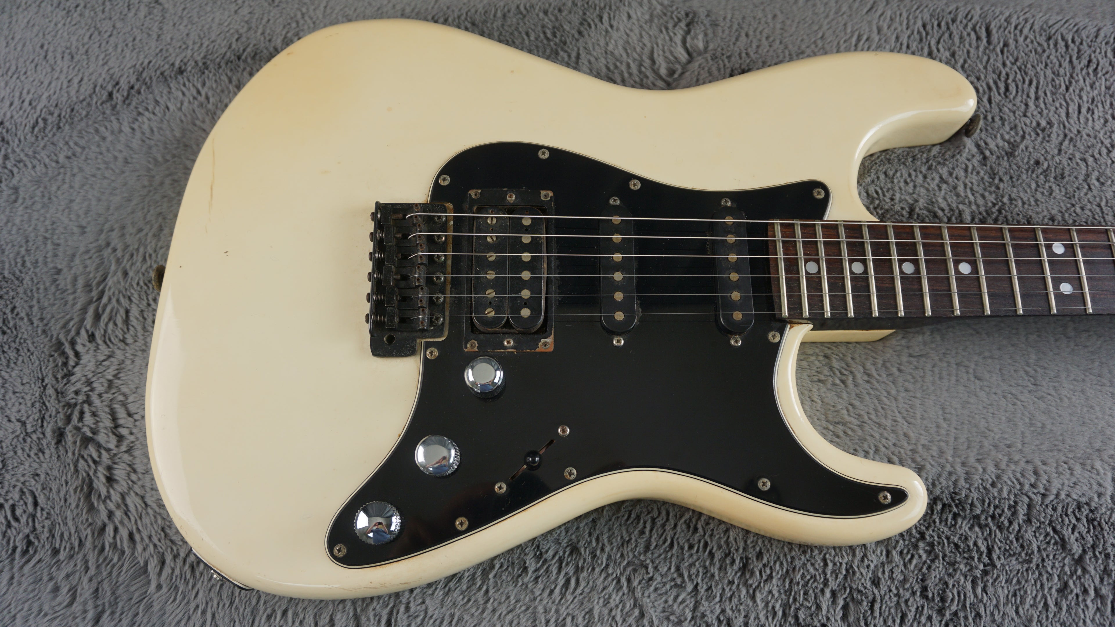 Tokai Super Edition Japan HSS S-Style White Electric Guitar