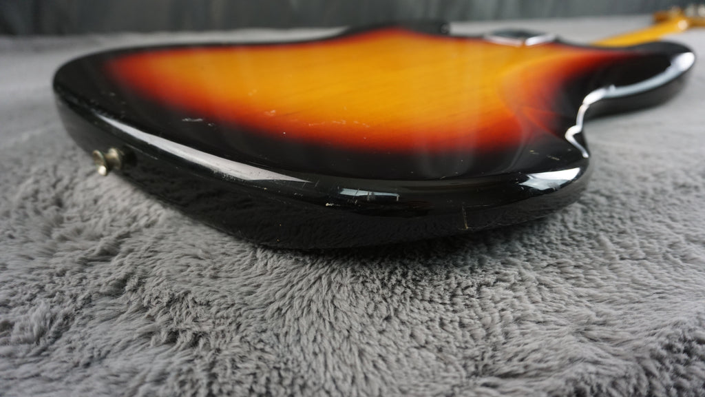 Fender Jazz Bass 93 - 94 - Sunburst Birdseye Maple Neck