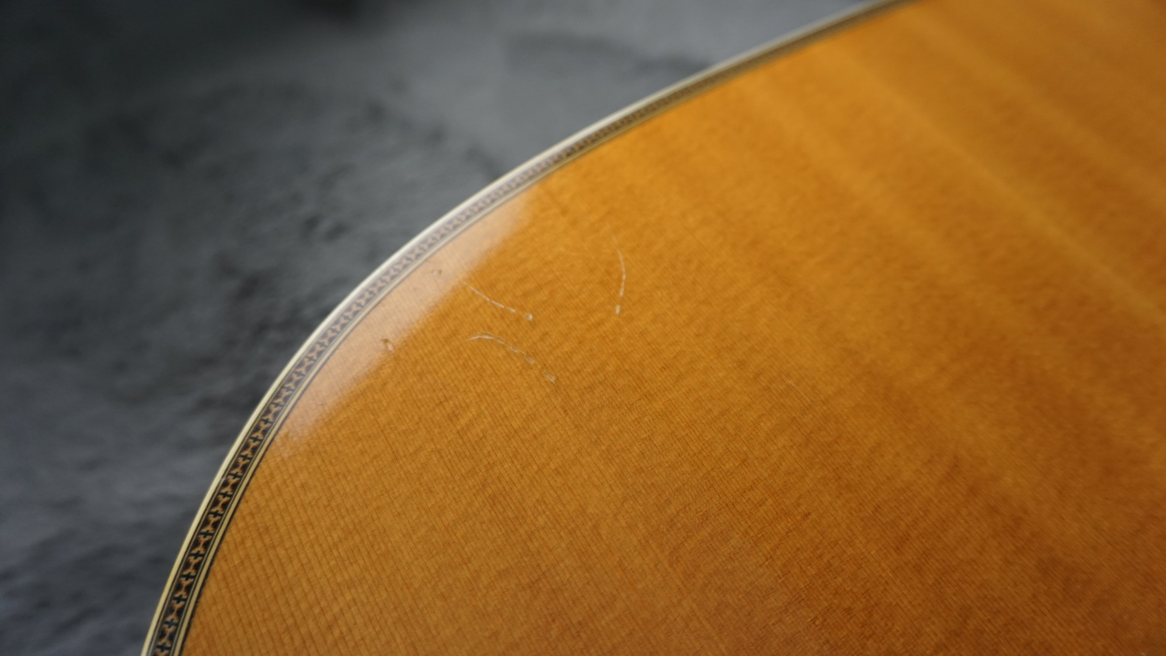 Yamaha L-8 Luxury Series Solid Wood Japan Acoustic w/ Hard Case