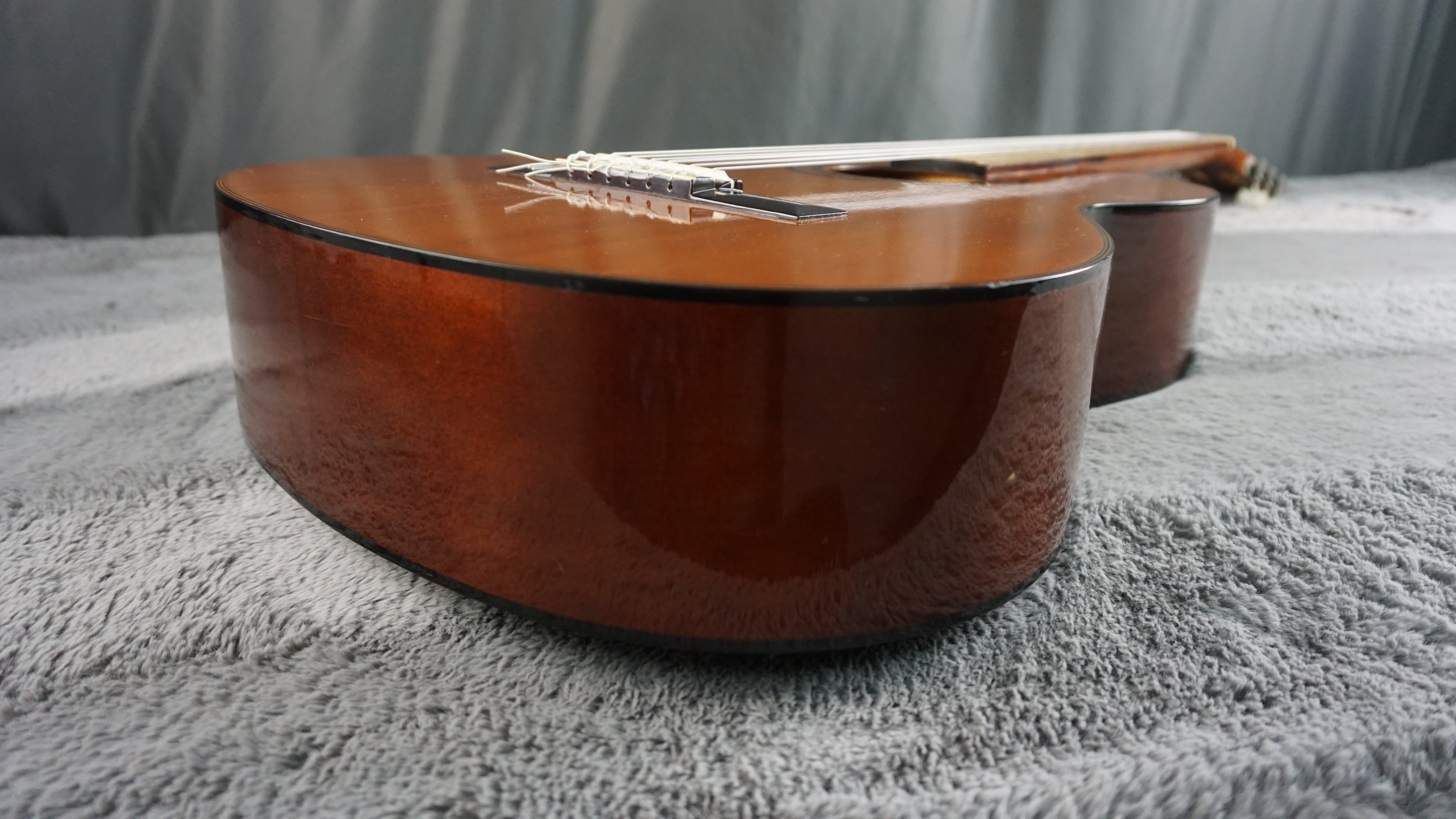 Yamaha G-225 Classical Guitar