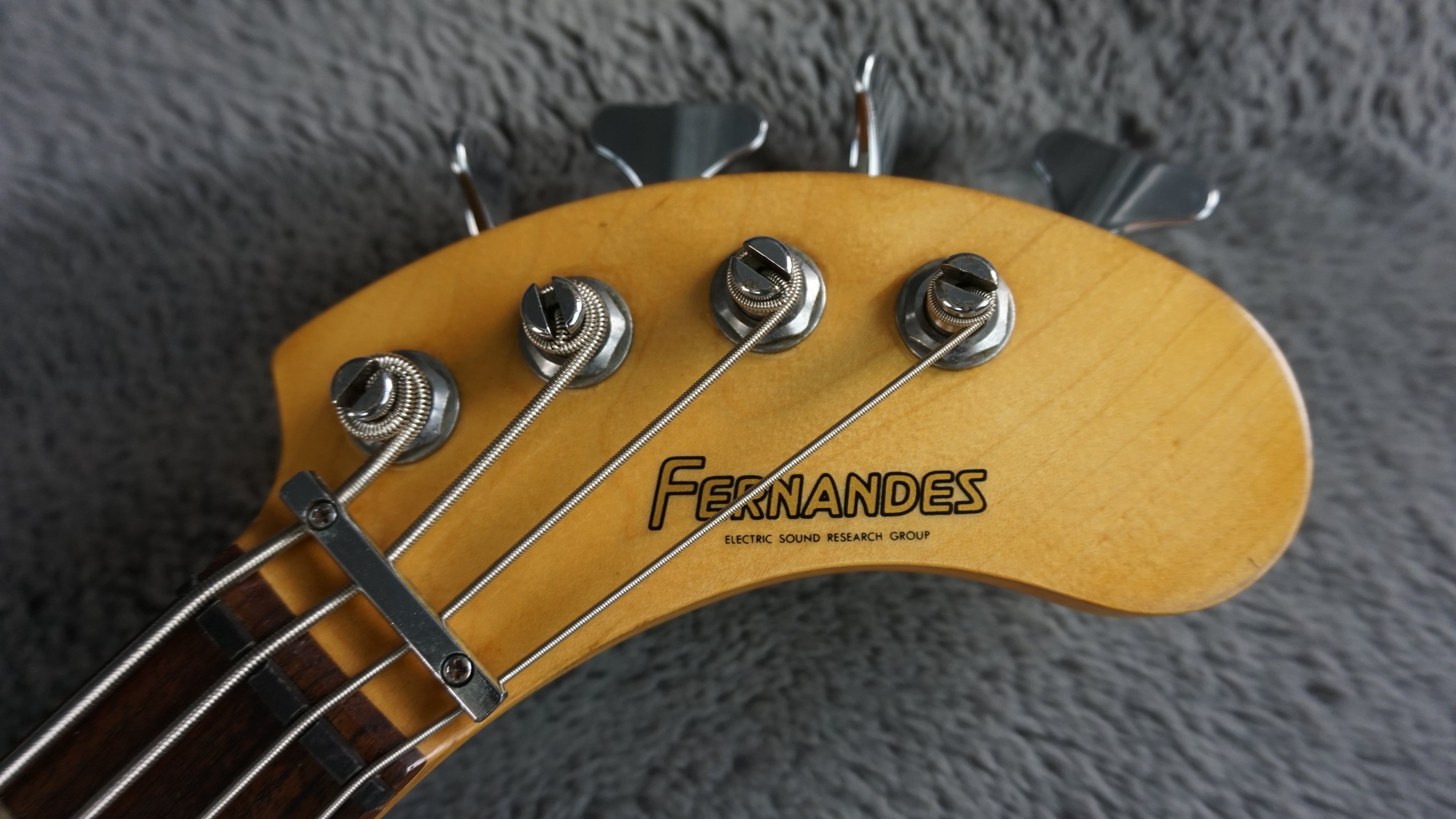 Fernandes Pie-ZO Bass - Sunburst w/ Built-in Speaker