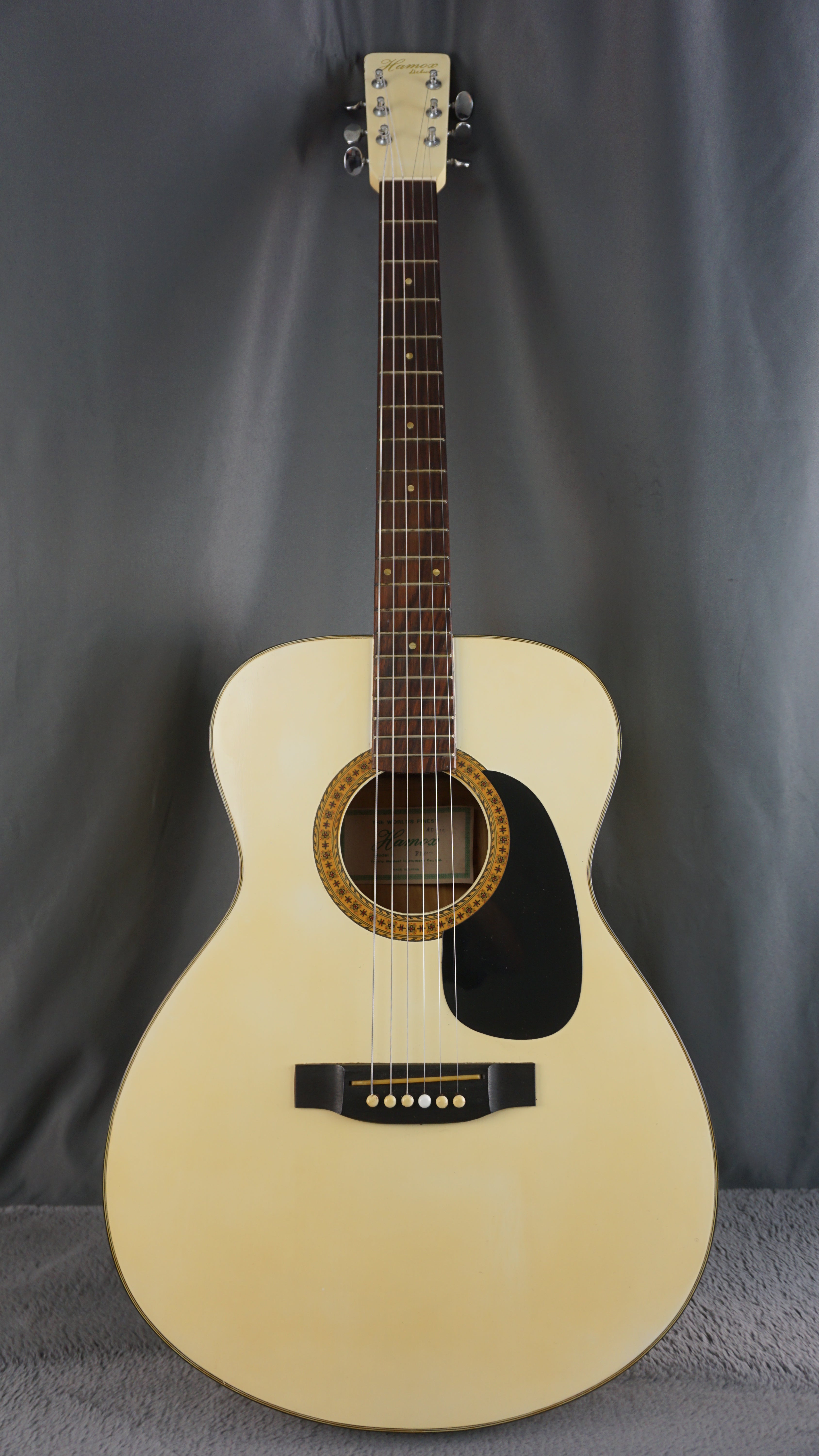 Hamox F150WH Japan Aged White Acoustic Guitar