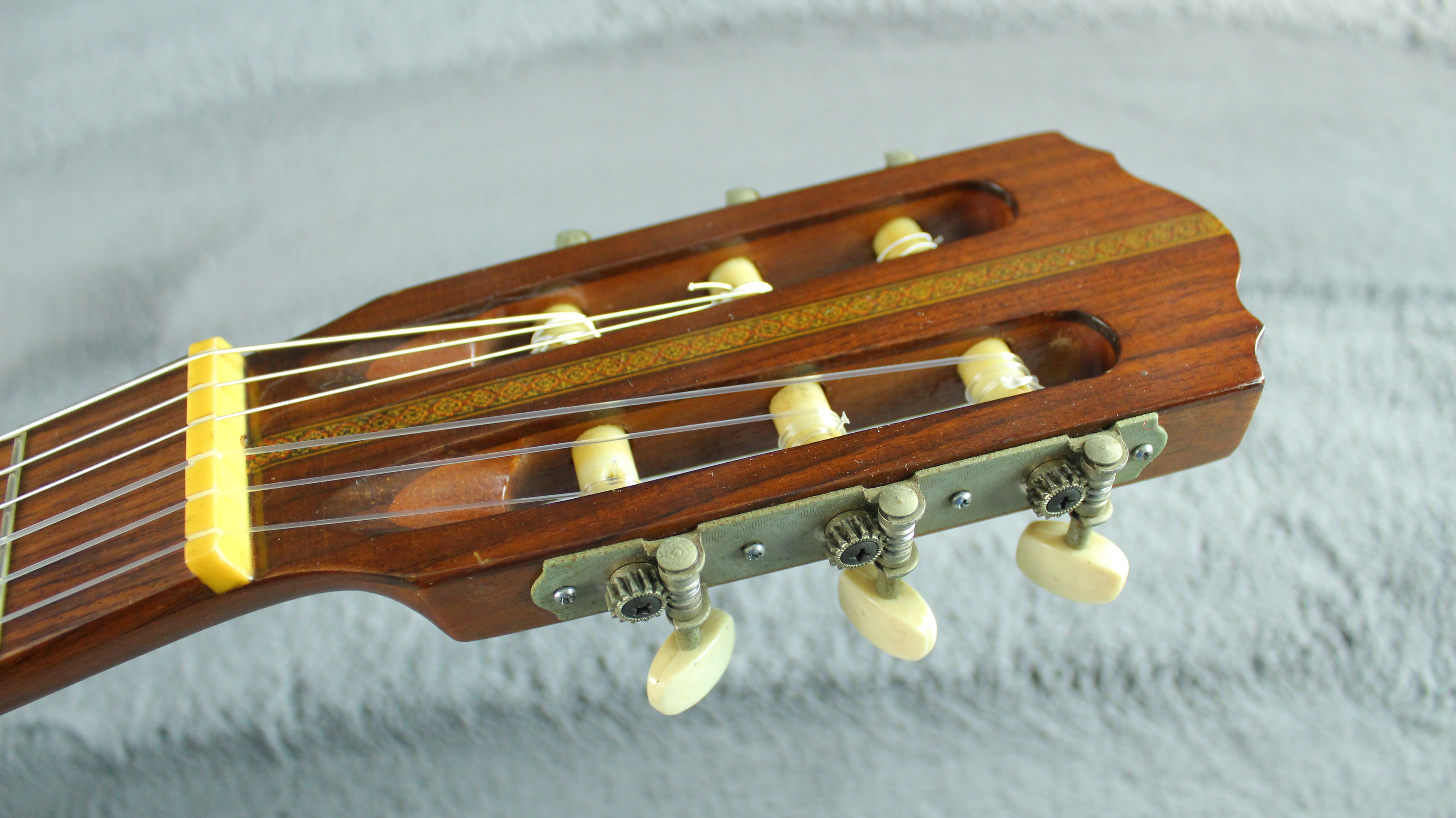Suzuki No. 36 Japan Classical w/ Hard Case