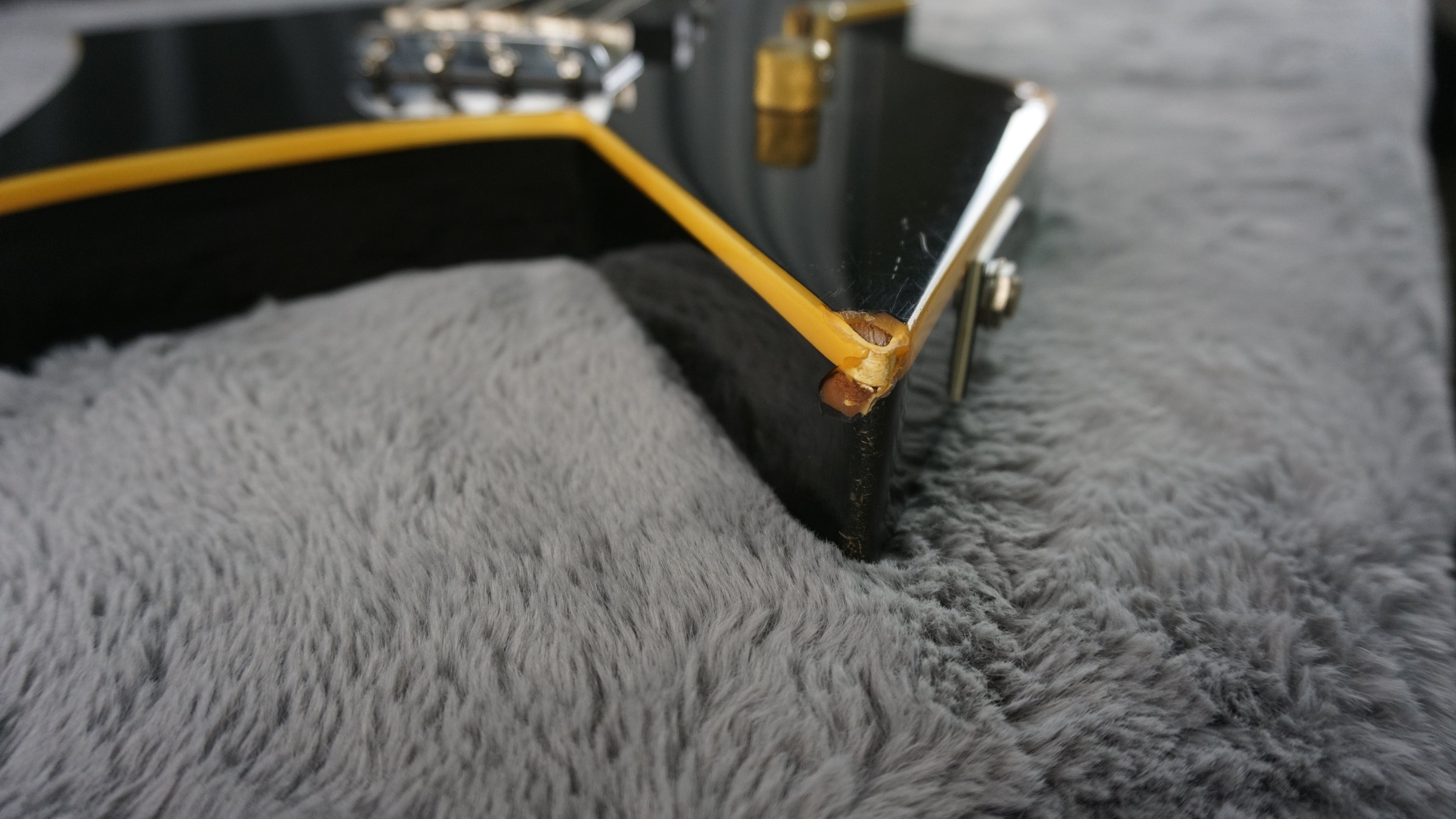 Burny XB-95H - Black Bass Guitar