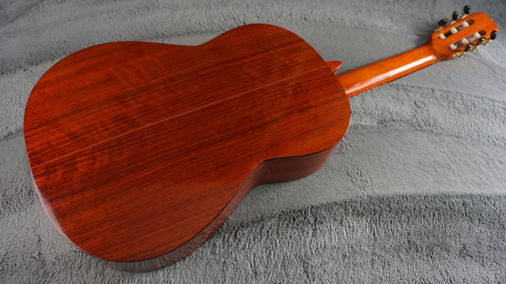 Tatsuno Zen-On Model 130 Japan Classical Guitar