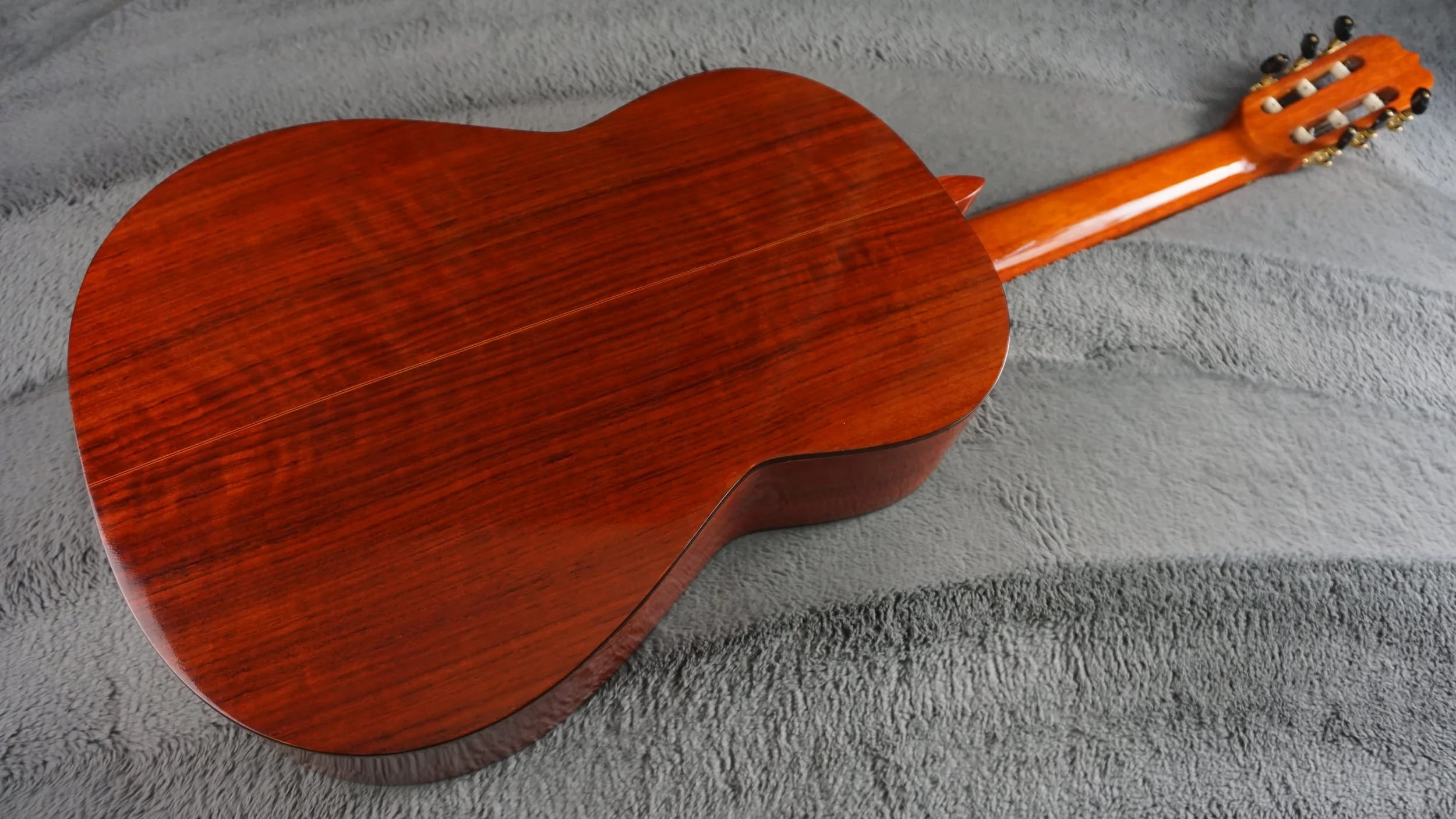 Tatsuno Zen-On Model 130 Japan Classical Guitar