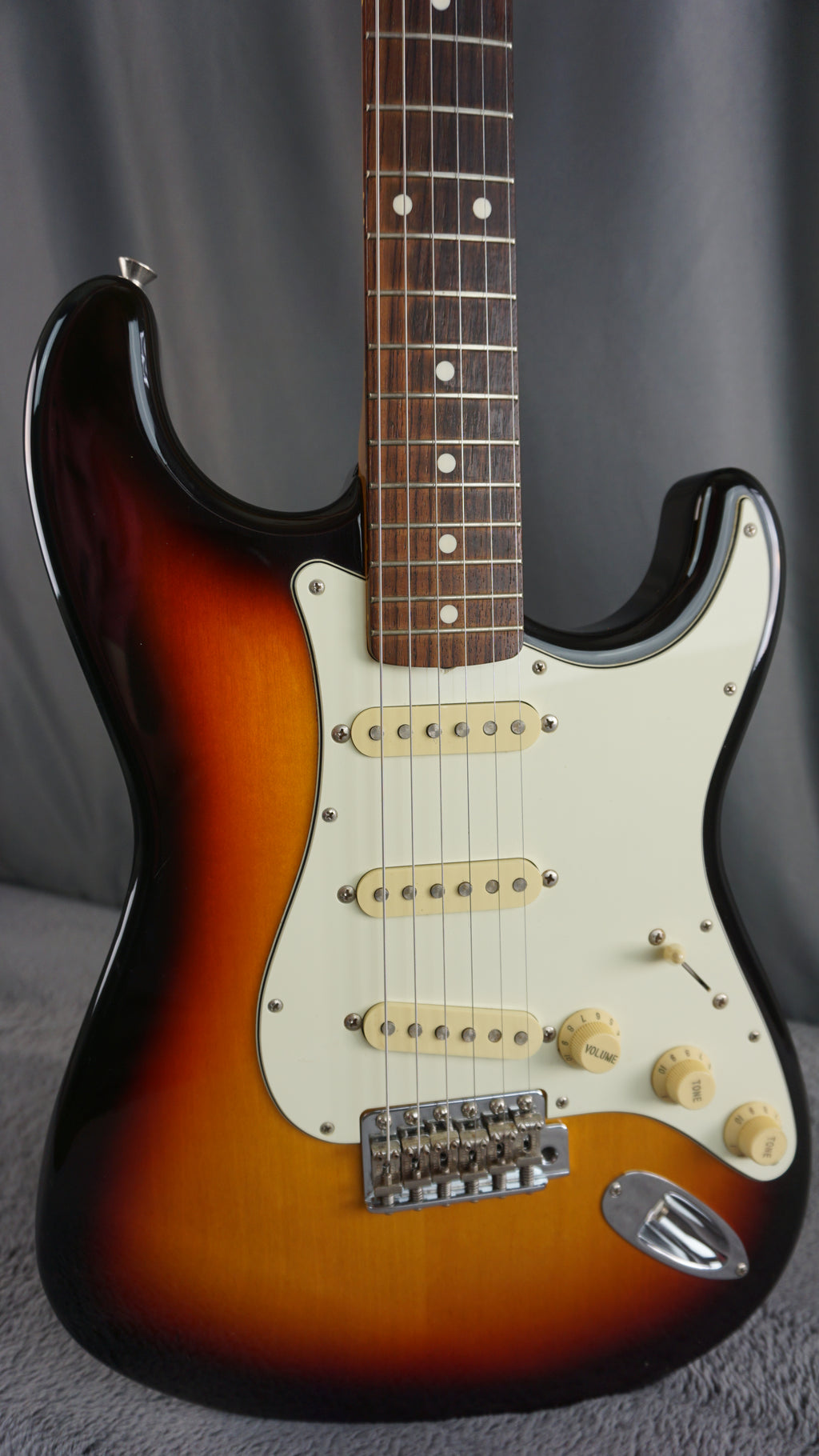 Fender Stratocaster 2017 - Sunburst Made in Japan