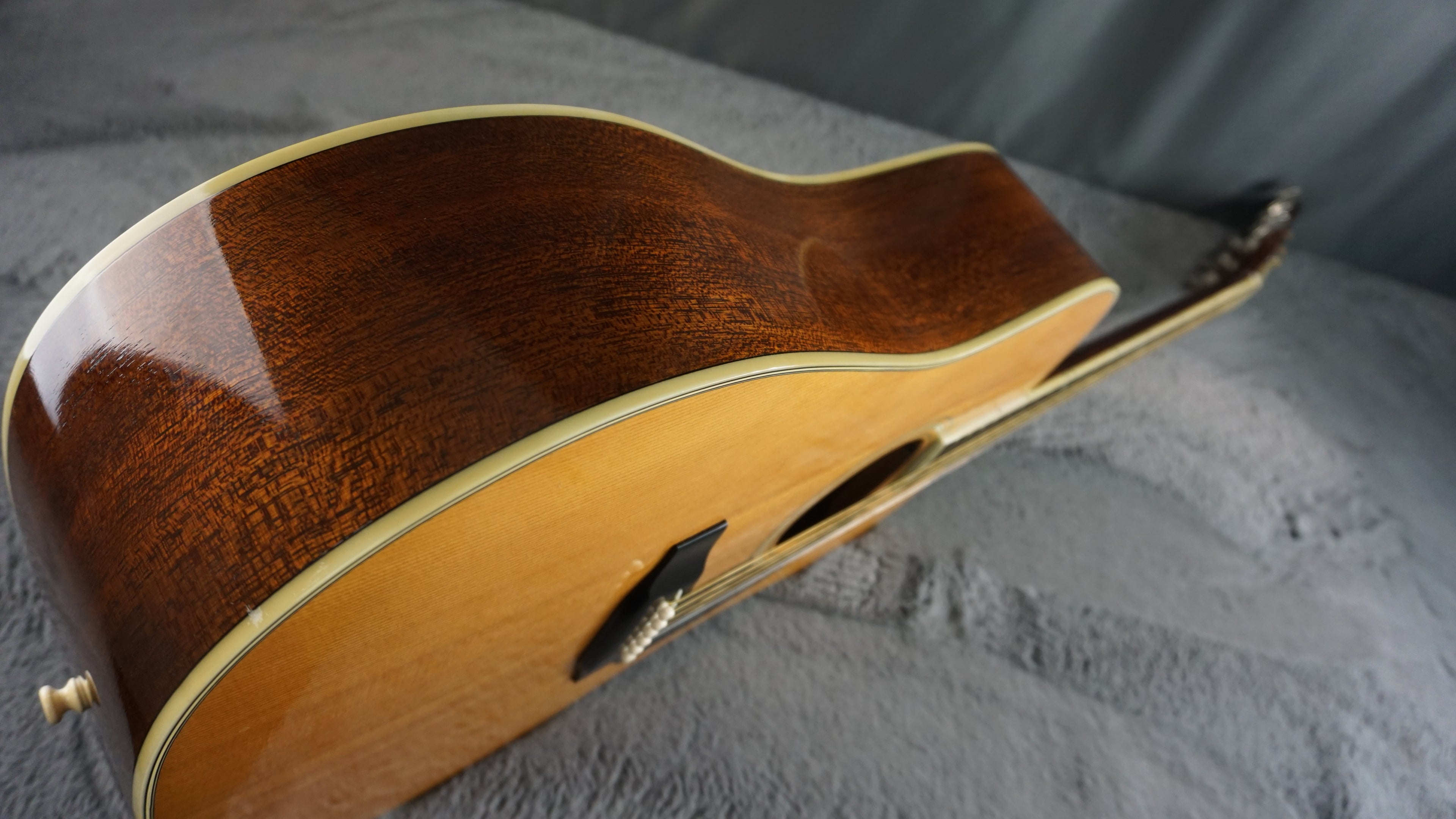 Morris MV-701 Vanguard Series Japan Acoustic