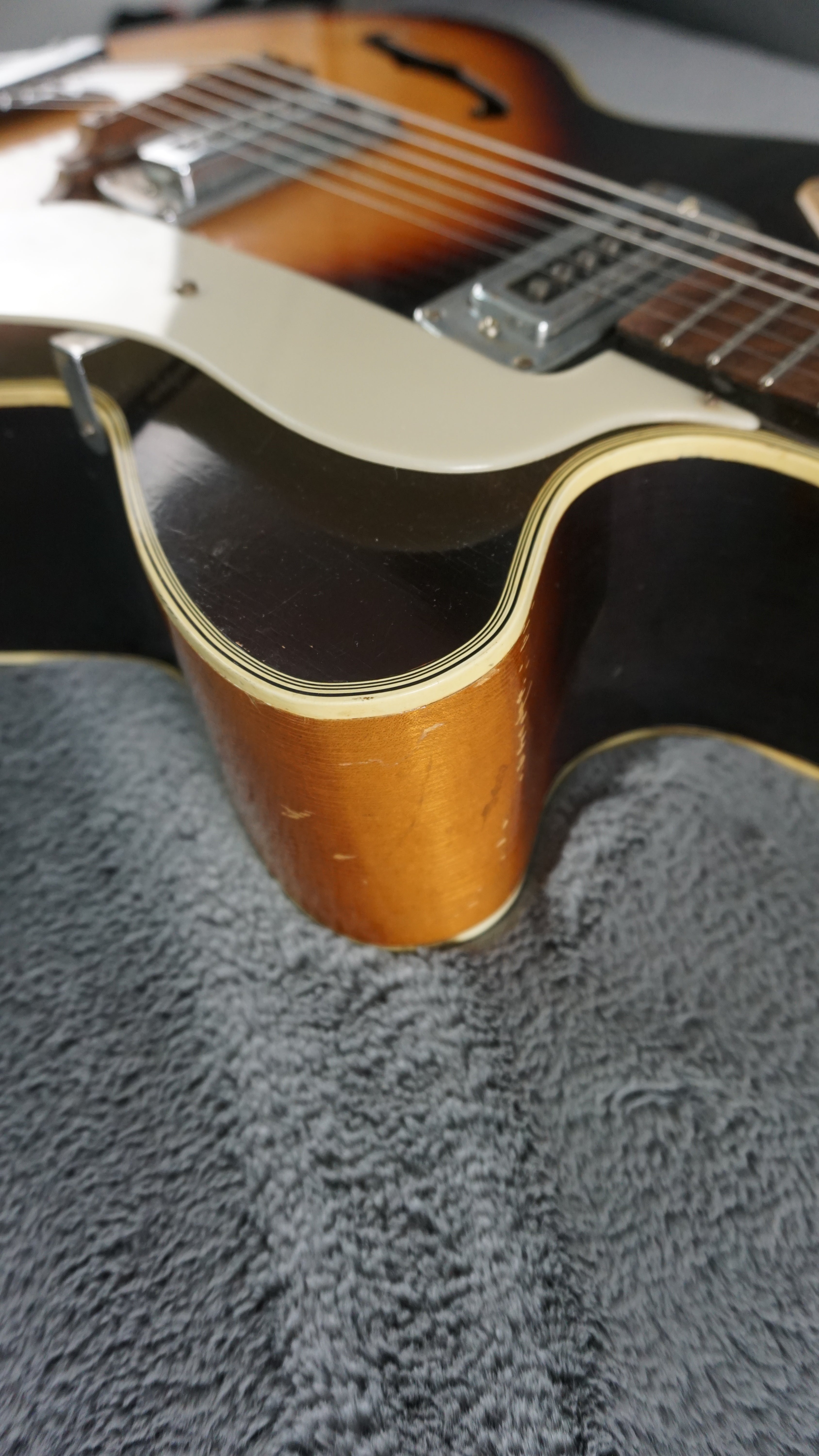 Teisco EP-14 1960s - Brown Burst Hollow Body Electric