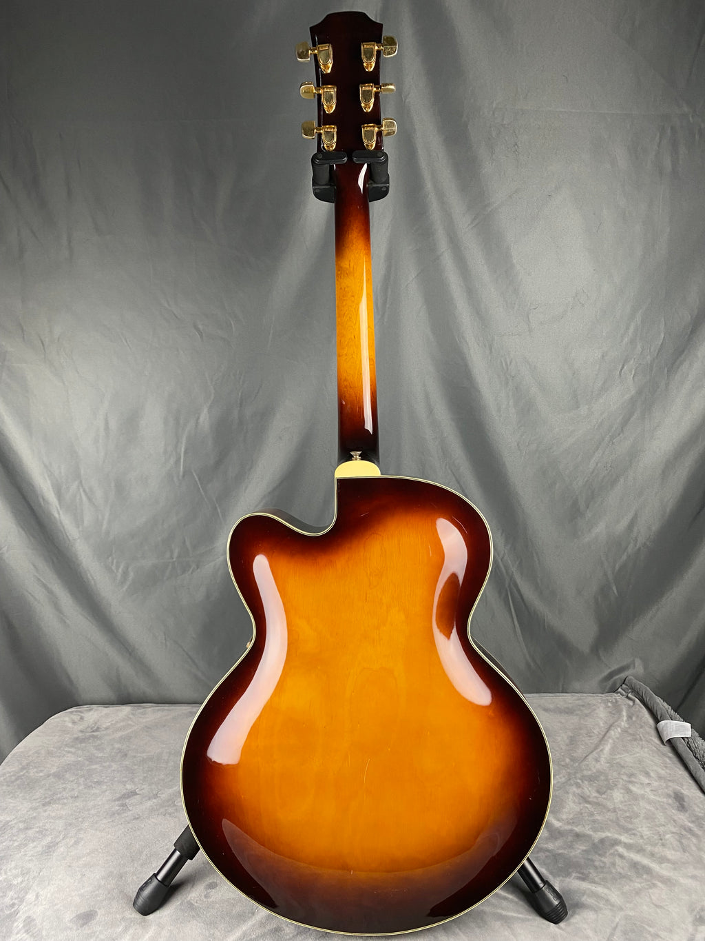 Yamaha AE-18 Archtop Hollowbody Rare! 1974