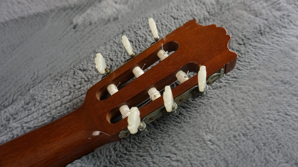 Yamaha G-225 Classical Guitar