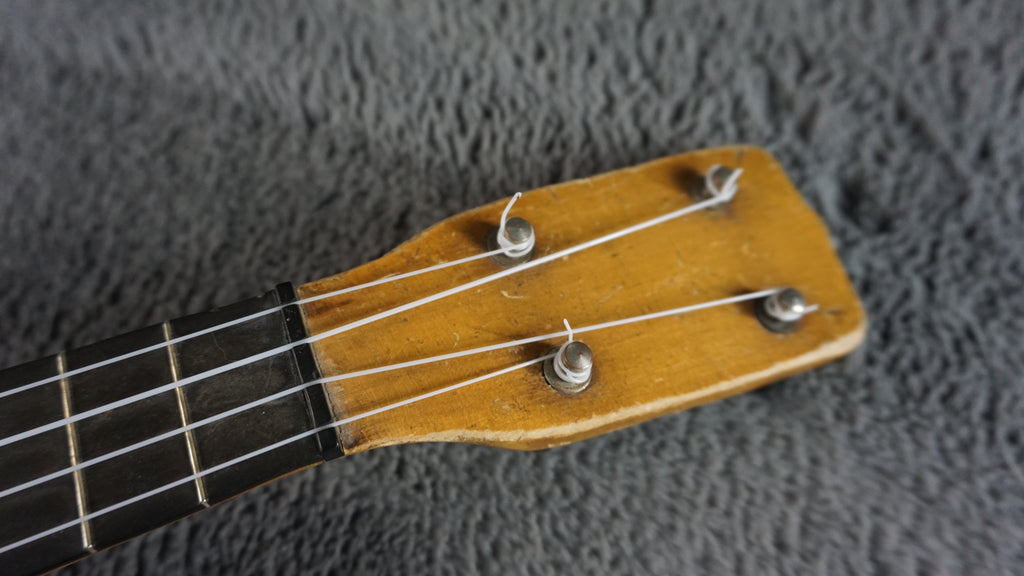 Vintage Closed Back Banjolele