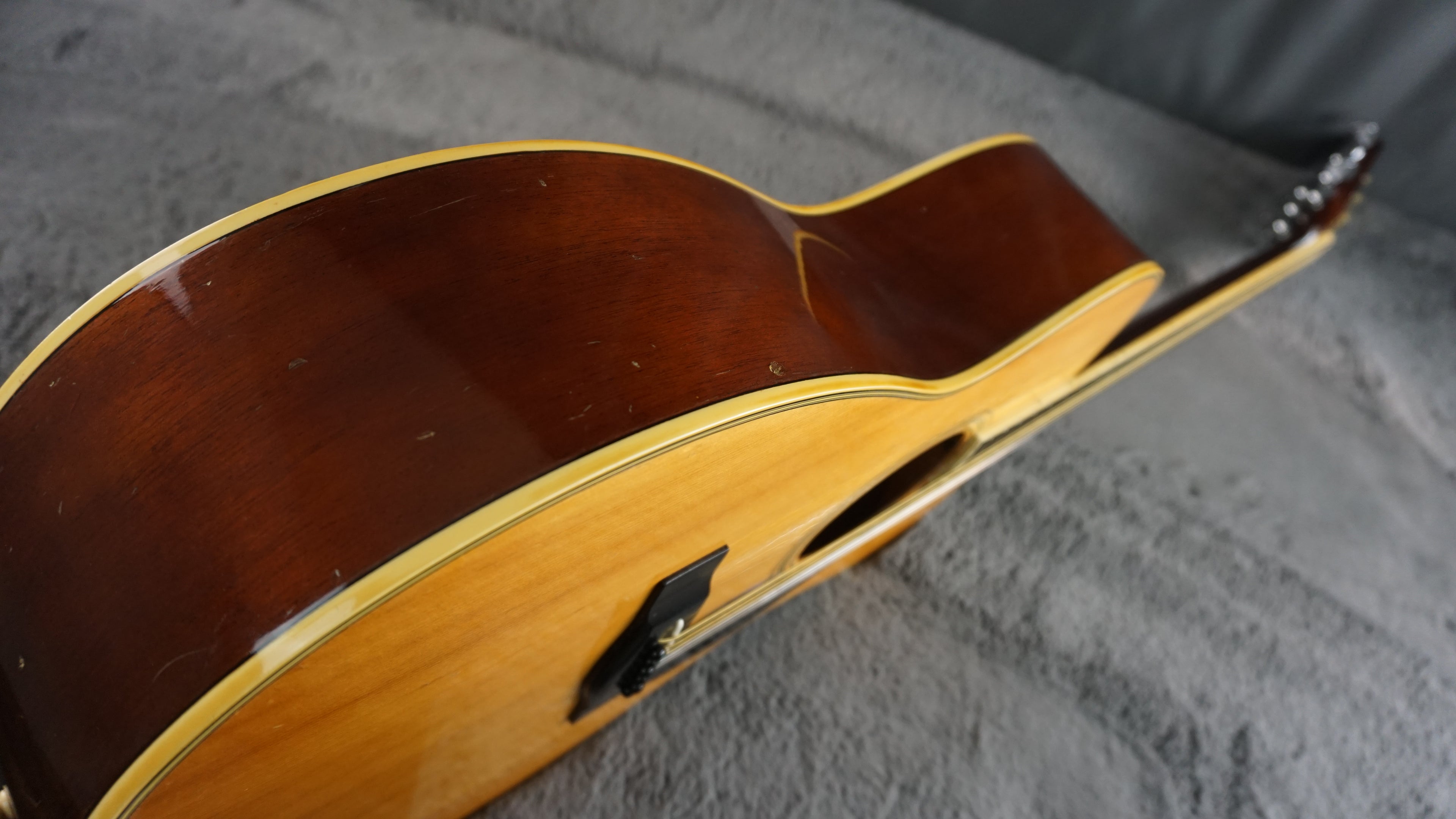 Yamaha FG-202D Folk Guitar Japan