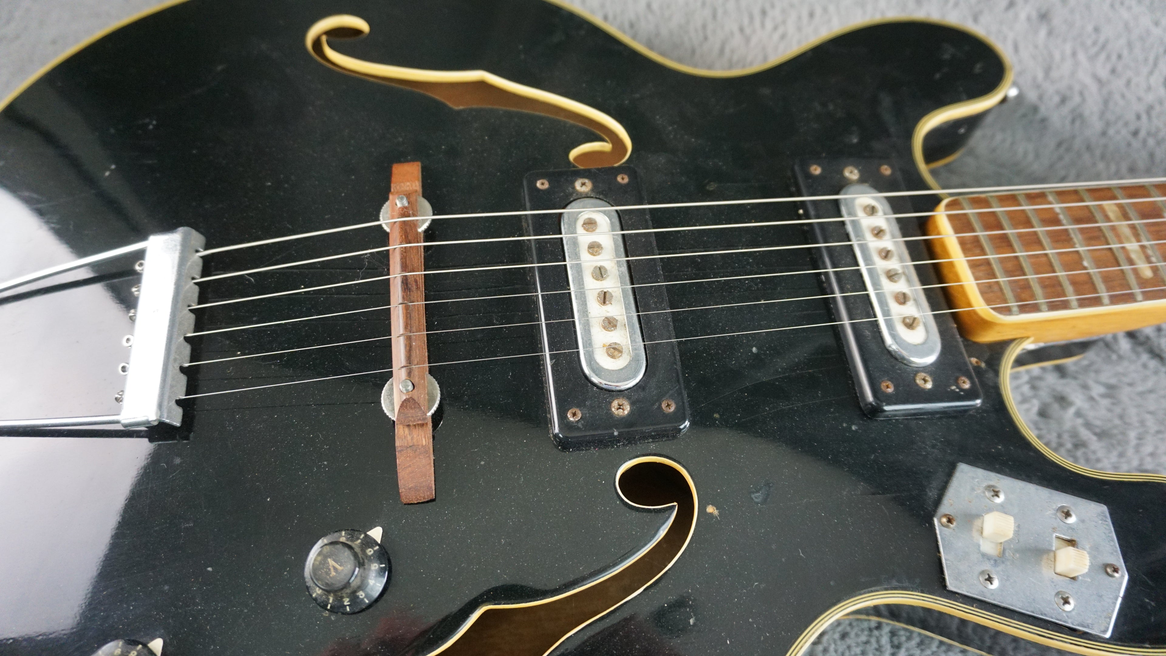 Greco Semi Hollow Body - Black Japan