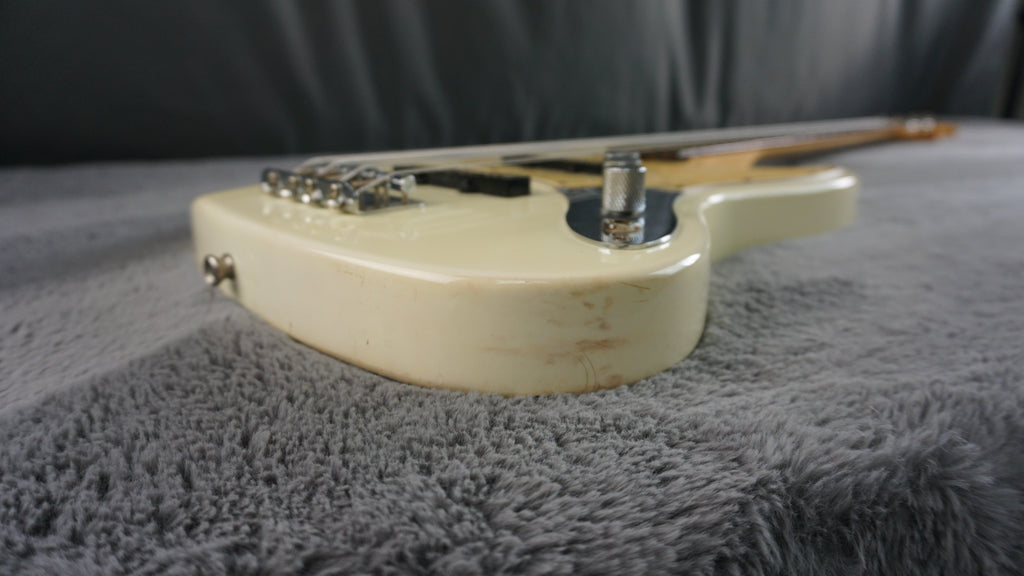 Bacchus Universe Series Jazz Bass - White